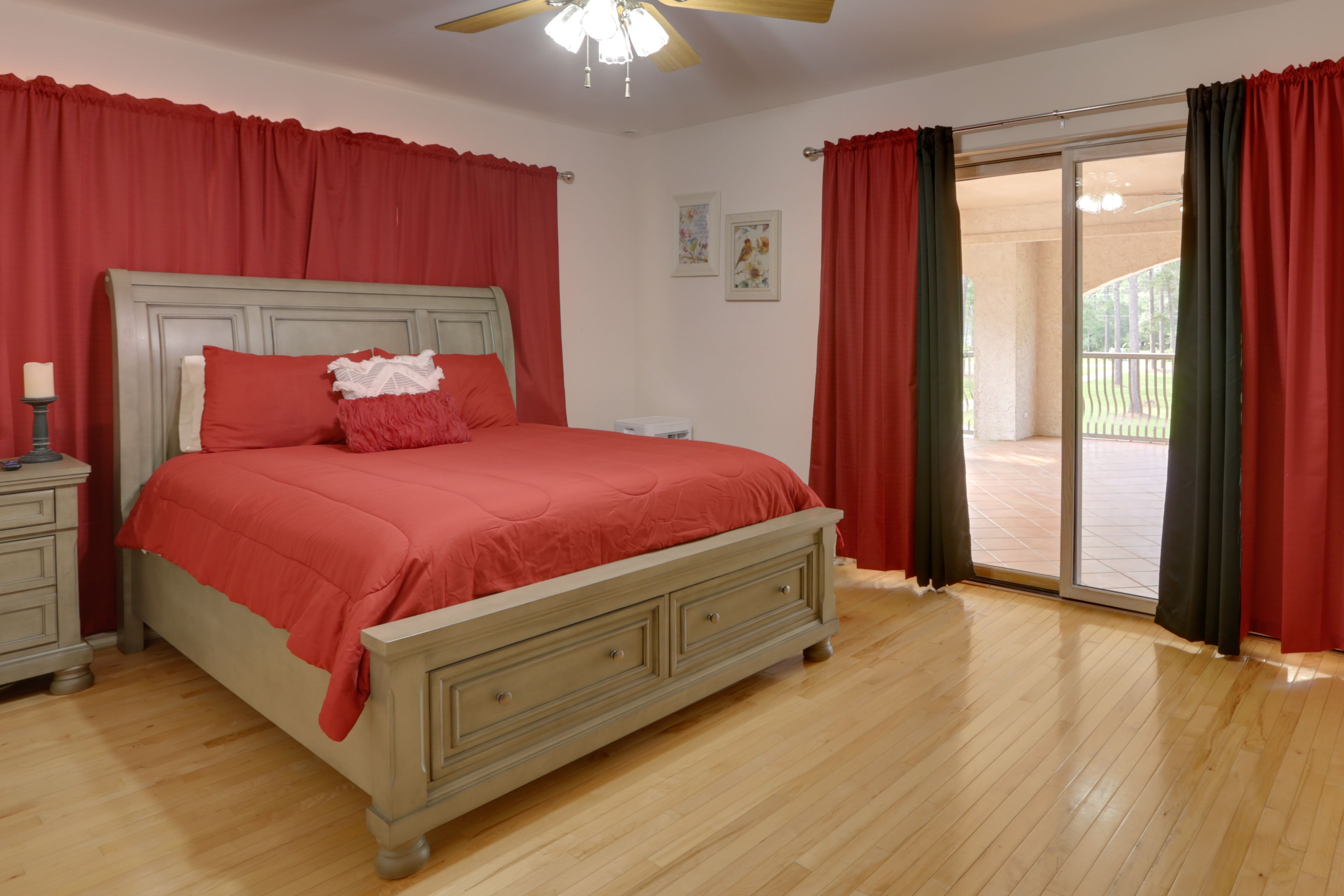 Bedroom 6 | Queen Bed