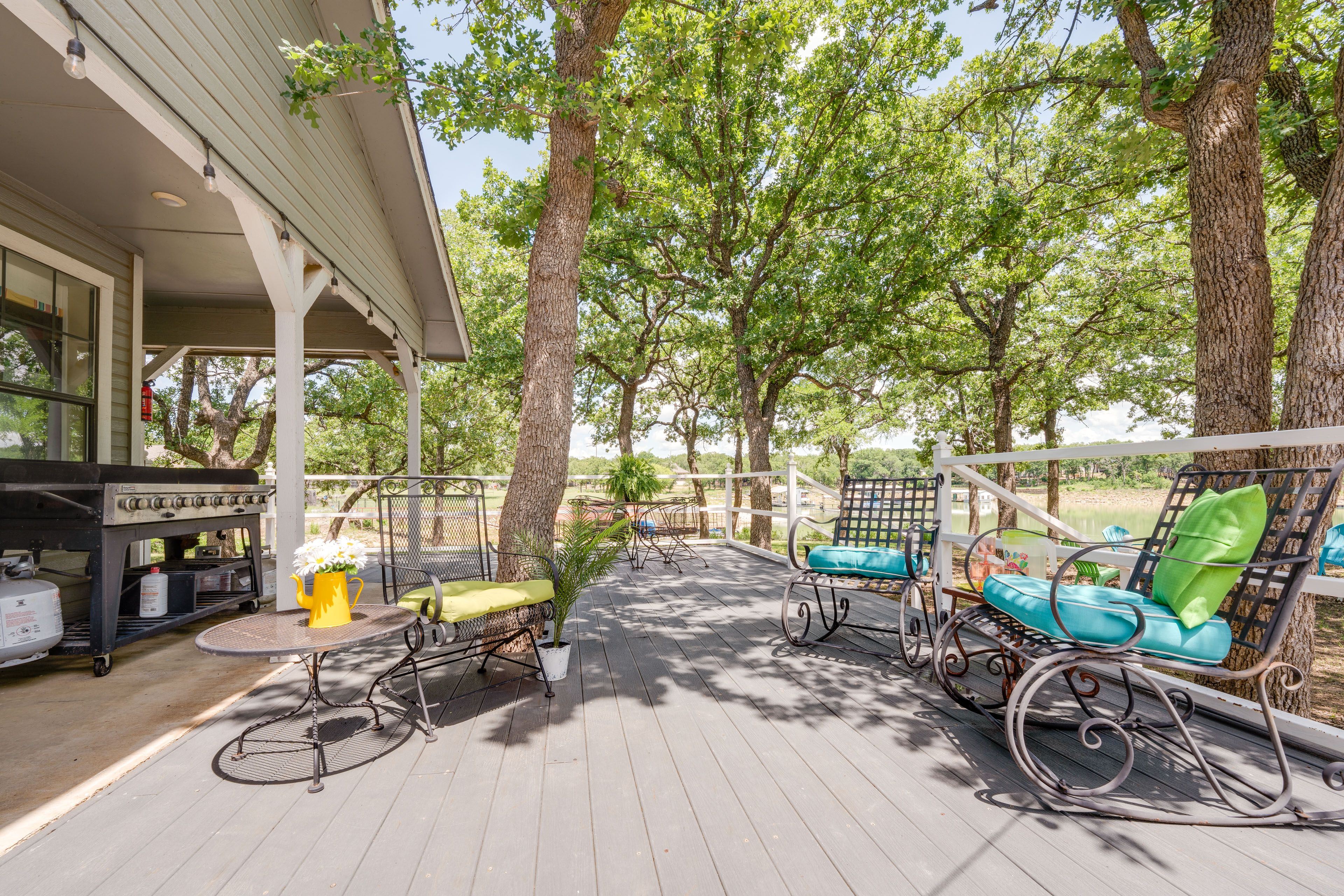 Furnished Deck | Gas Grill