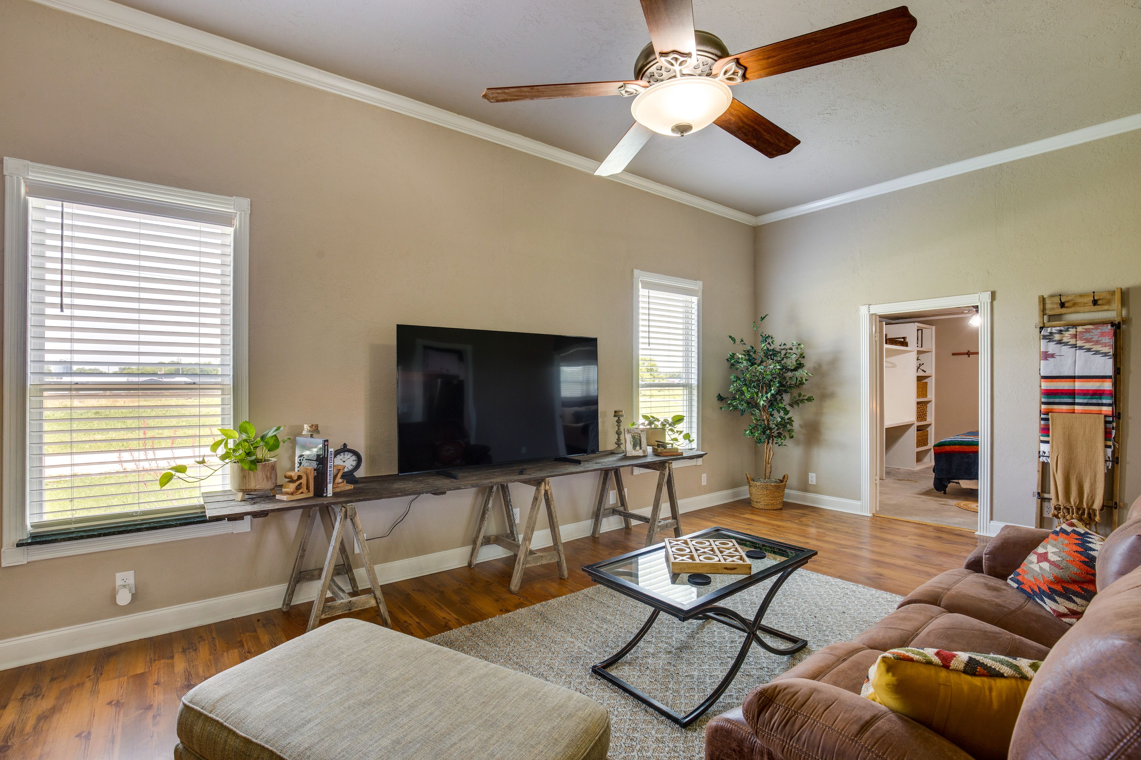Living Room | Smart TV | Central Heating & A/C | Ceiling Fans