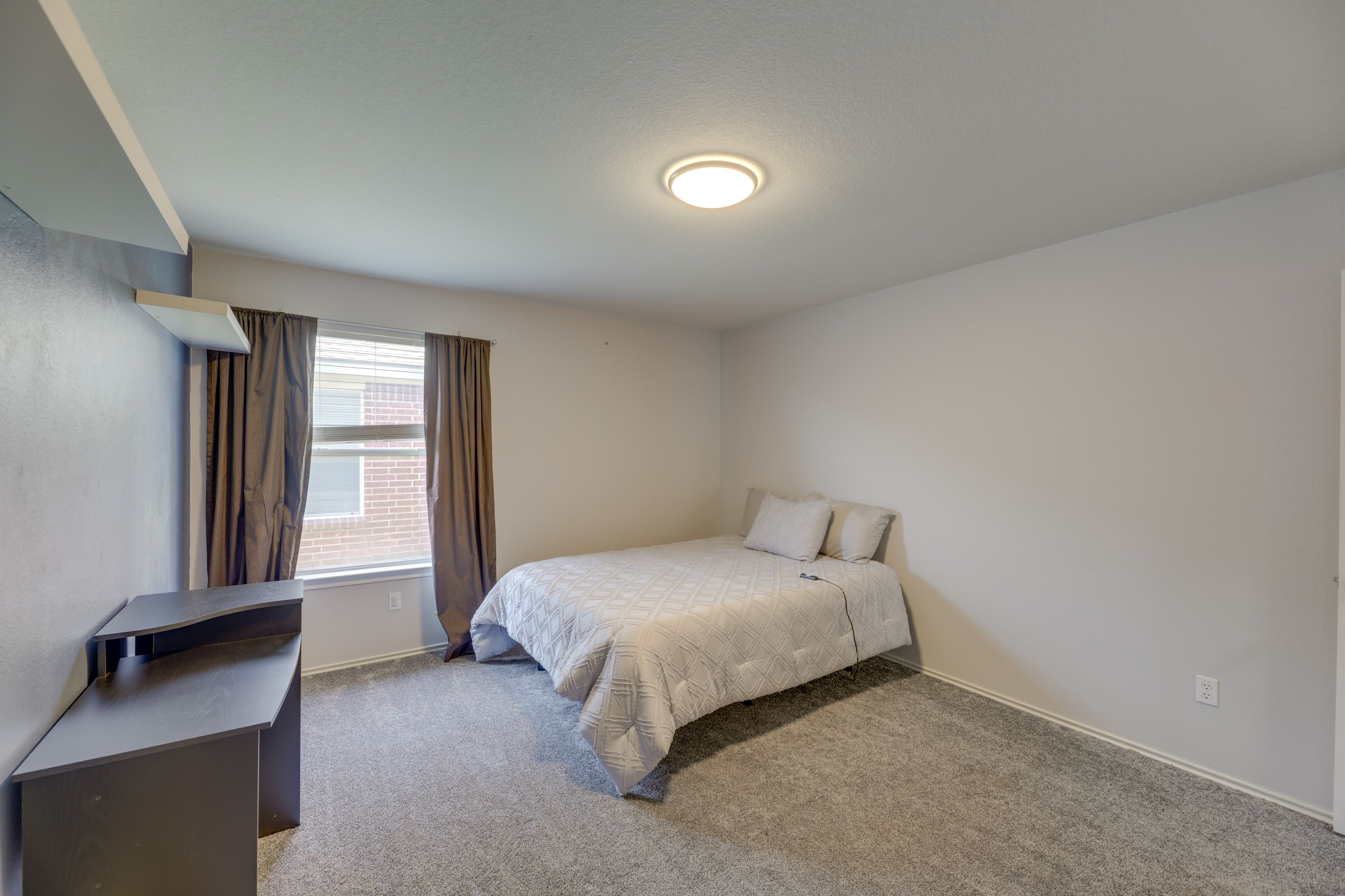 Bedroom 4 | King Bed