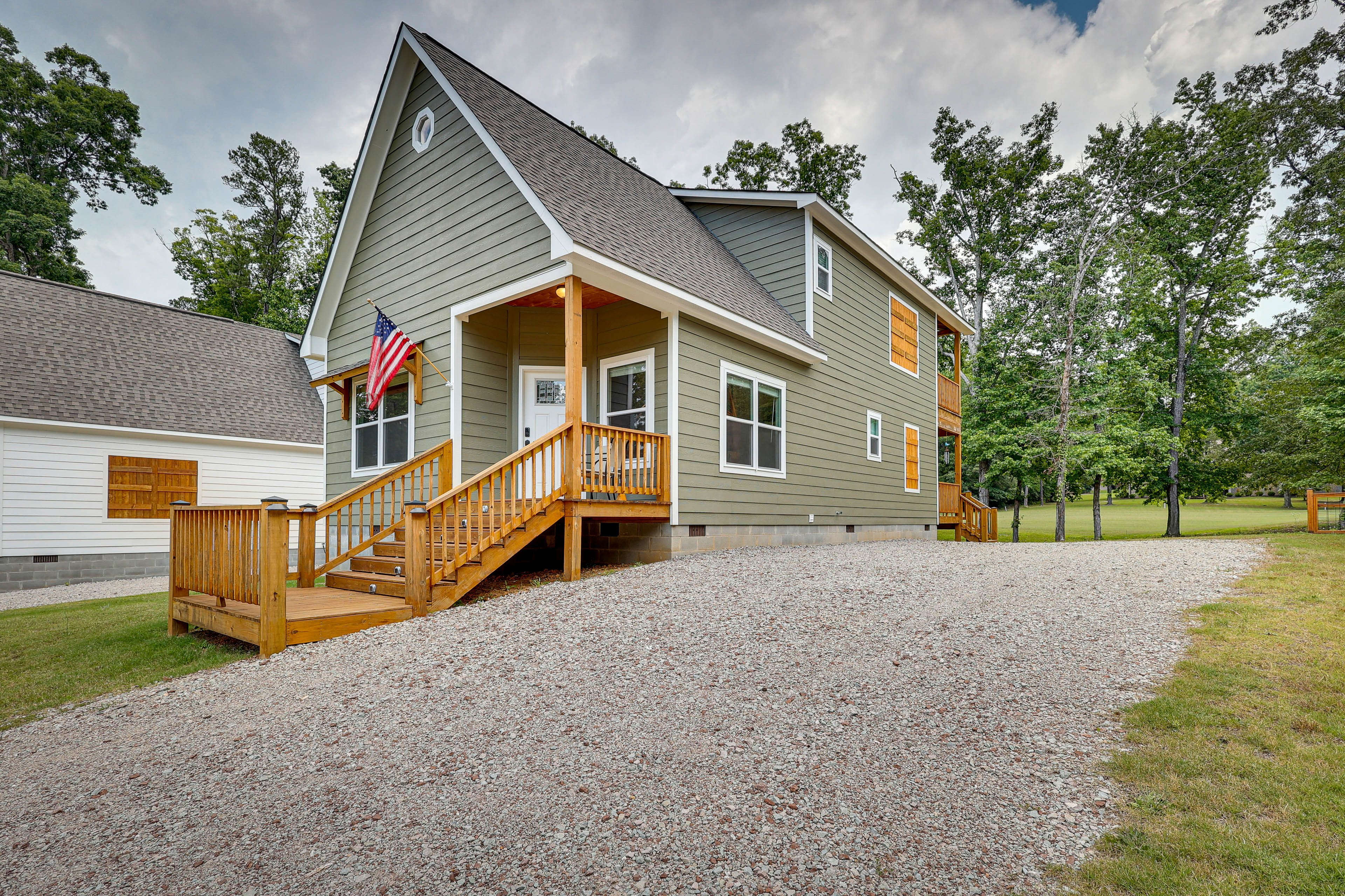 Home Exterior | Parking | Driveway (3 Vehicles) | RV/Trailer Parking Allowed