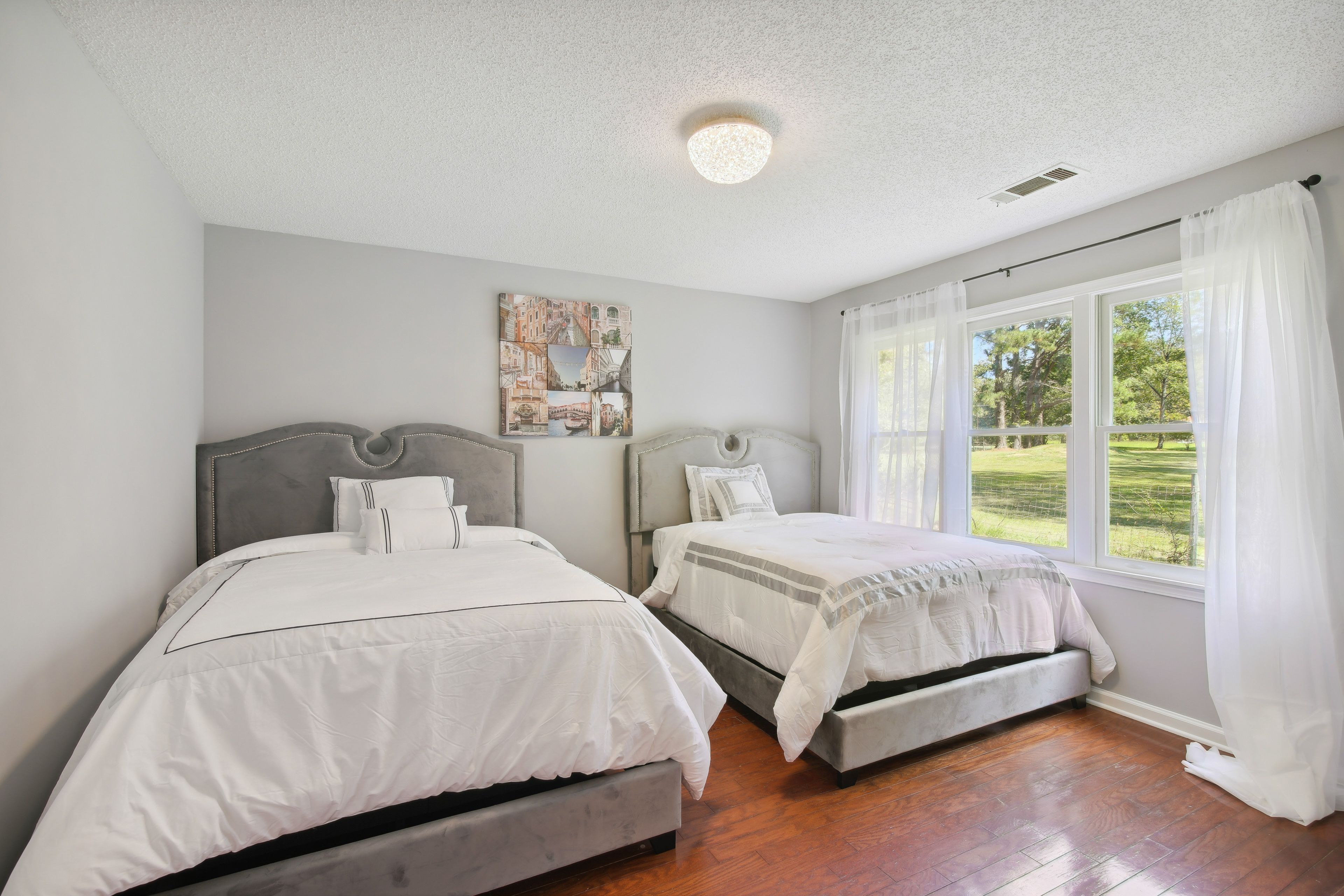 Bedroom 2 | 2 Queen Beds