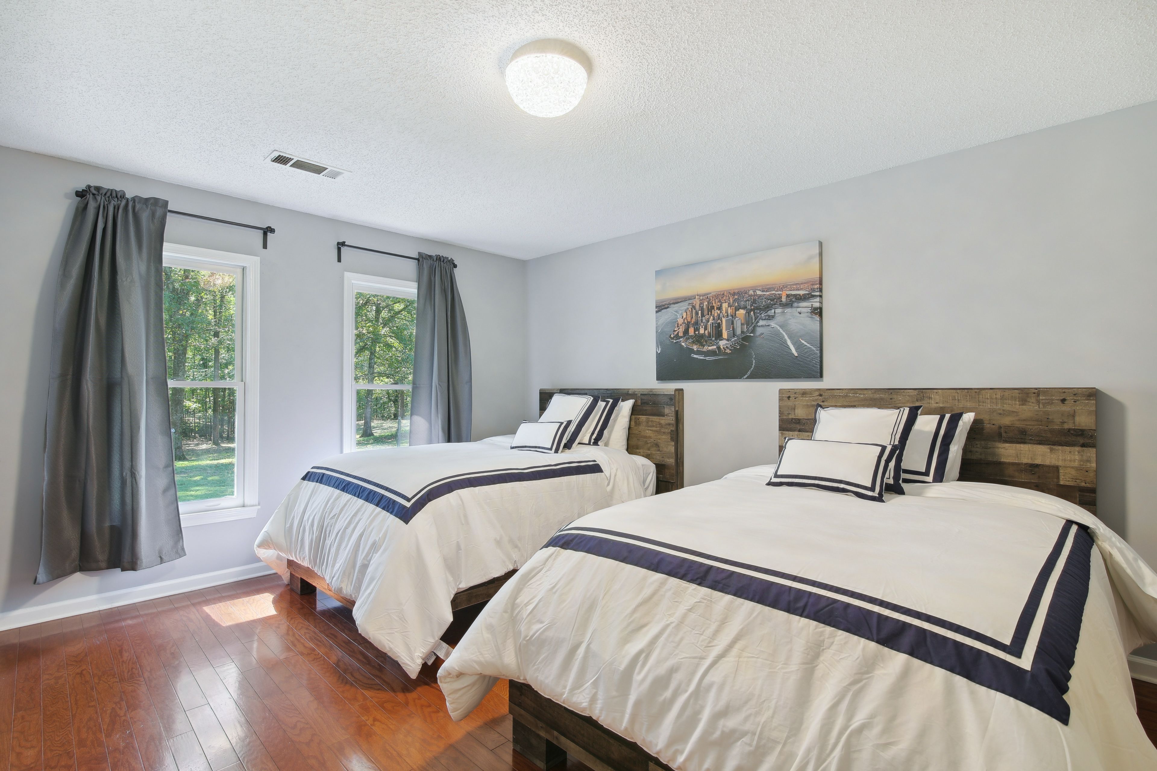 Bedroom 3 | 2 Queen Beds
