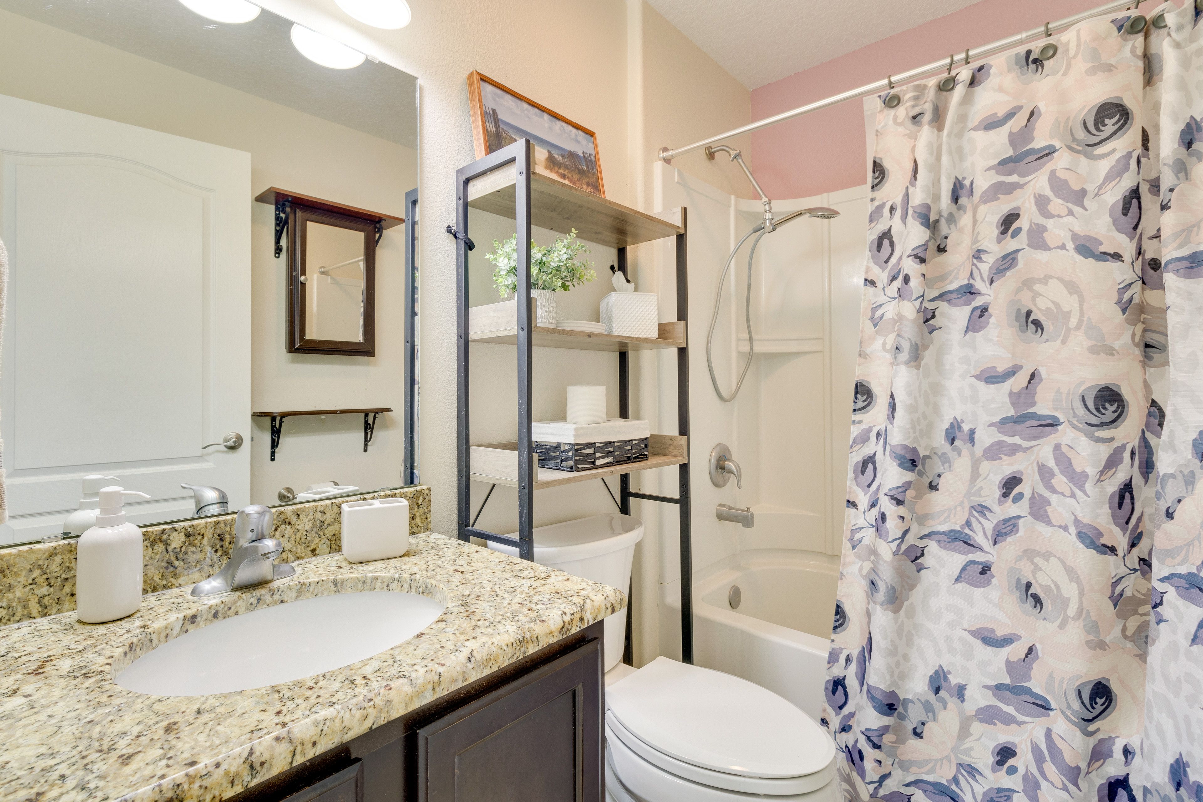 Full Bathroom