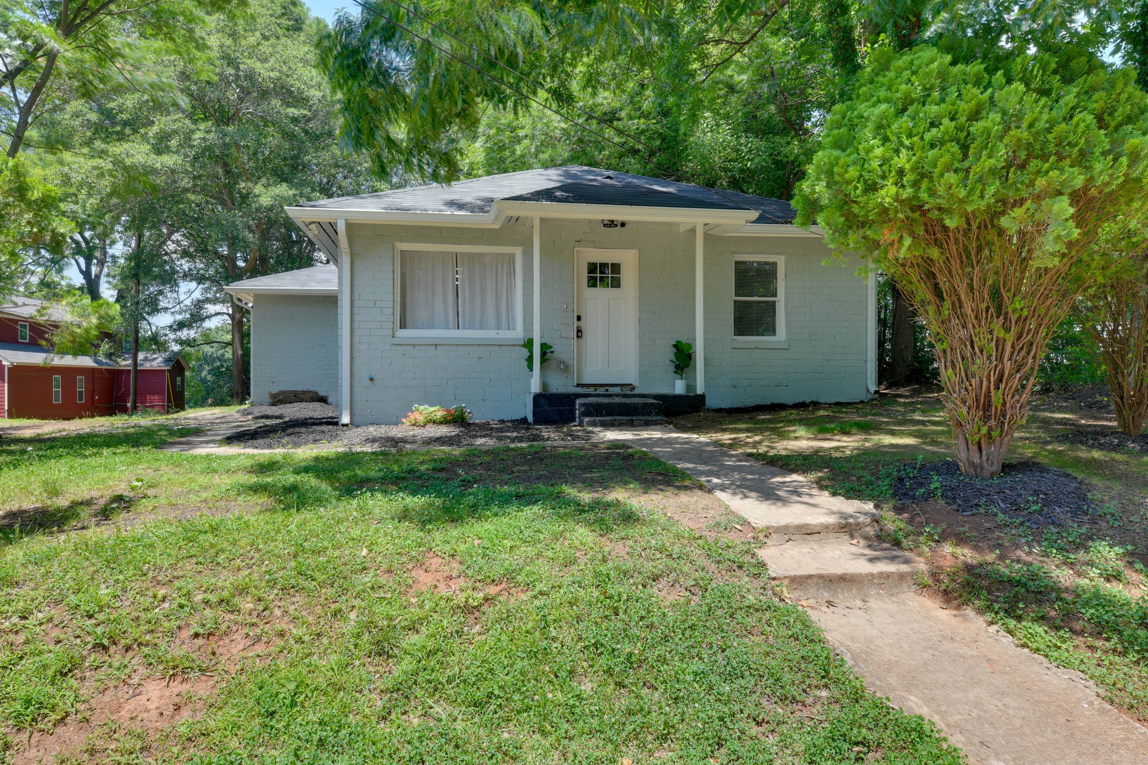 House Exterior | Keyless Entry