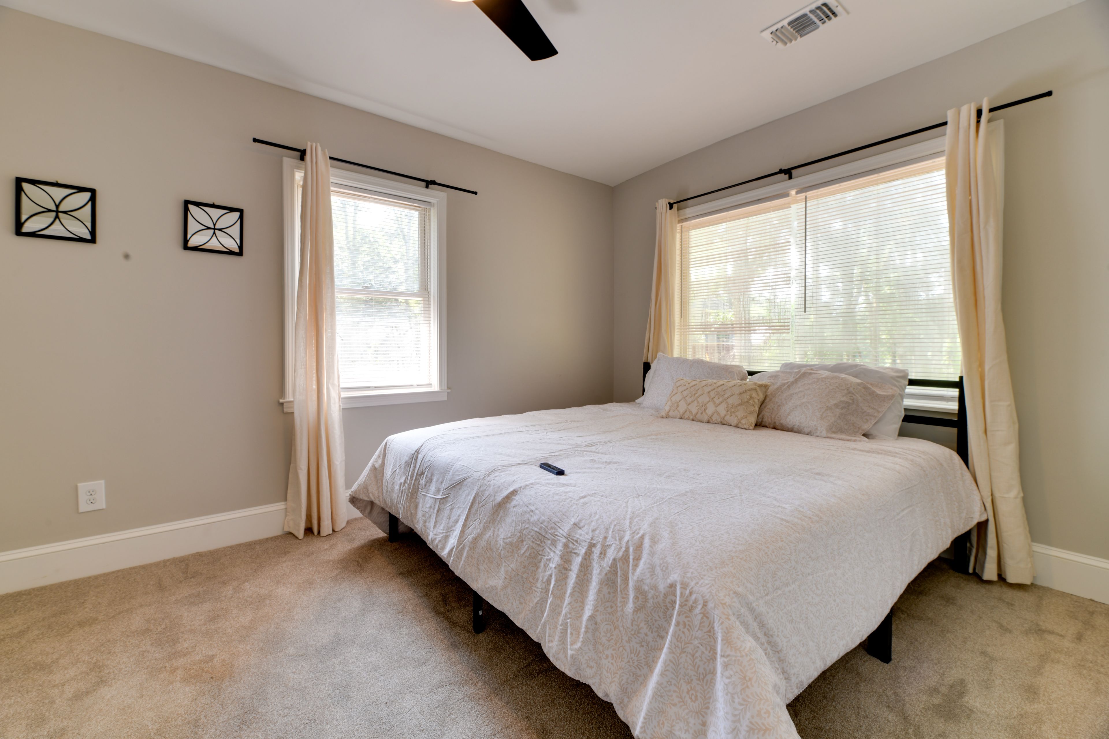 Bedroom 1 | King Bed | En-Suite Bathroom