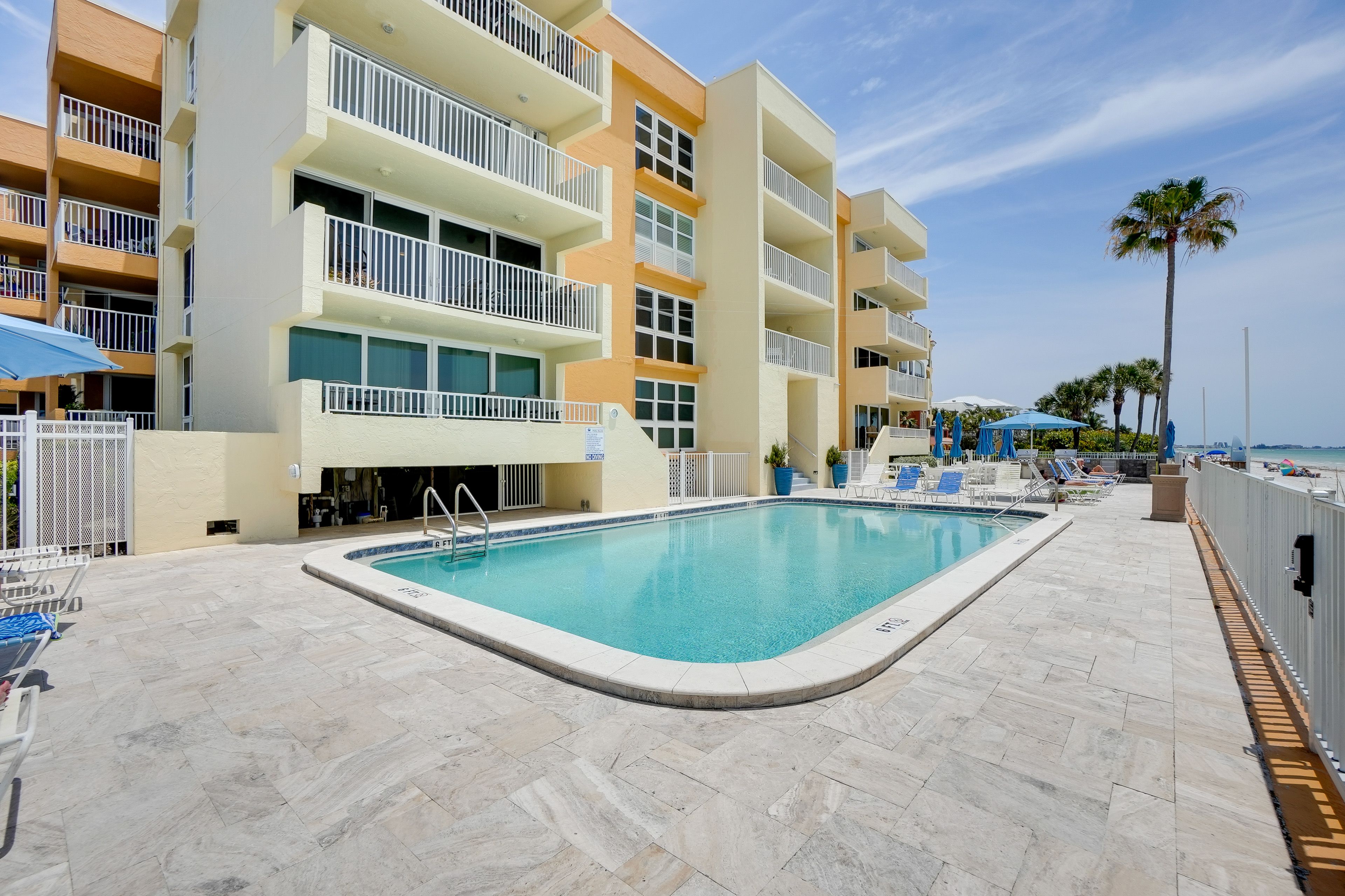 Redington Beach Vacation Rental | 2BR | 2BA | 1,048 Sq Ft | Stairs Required