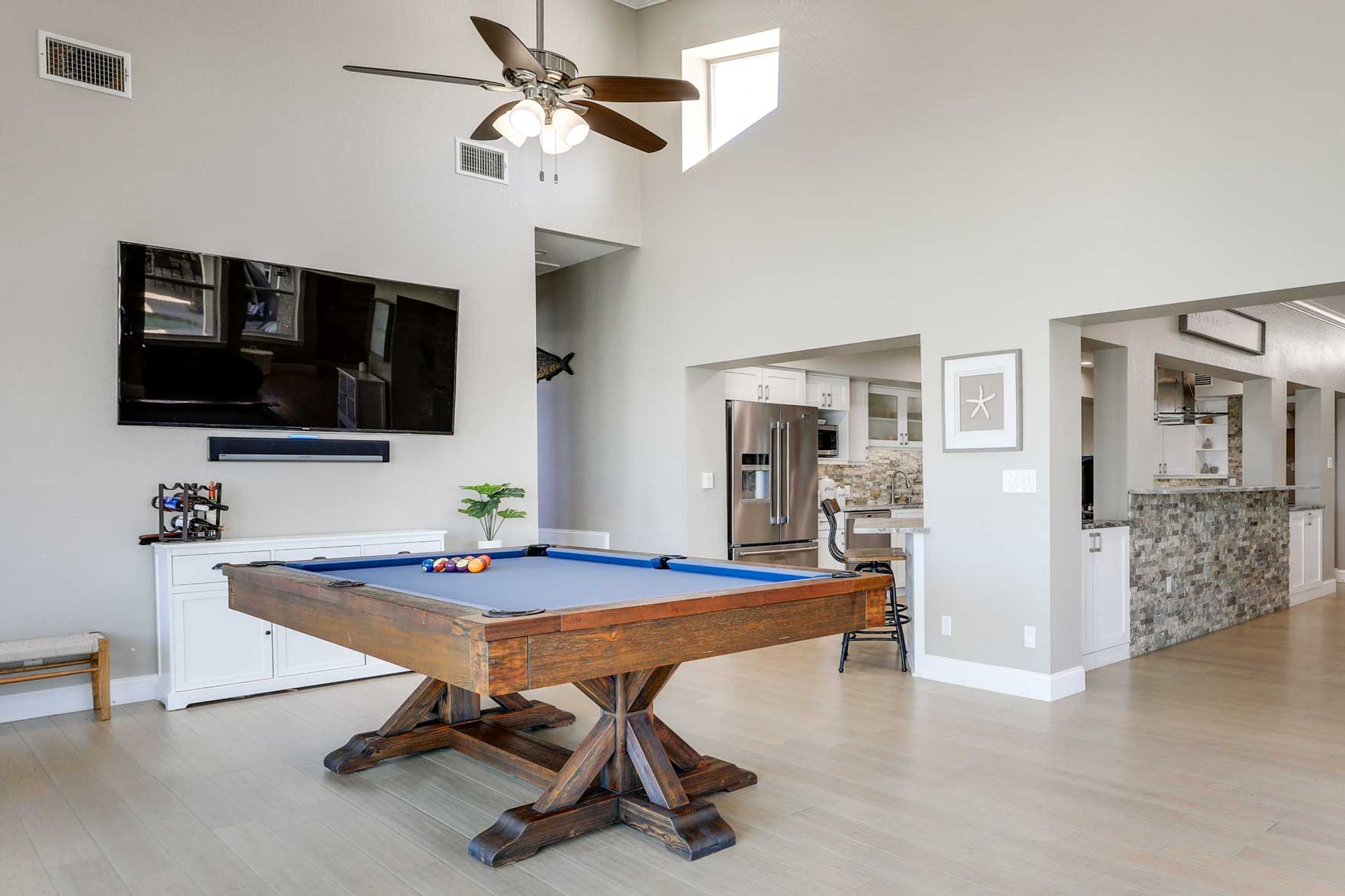 Pool Table Area | Smart TV