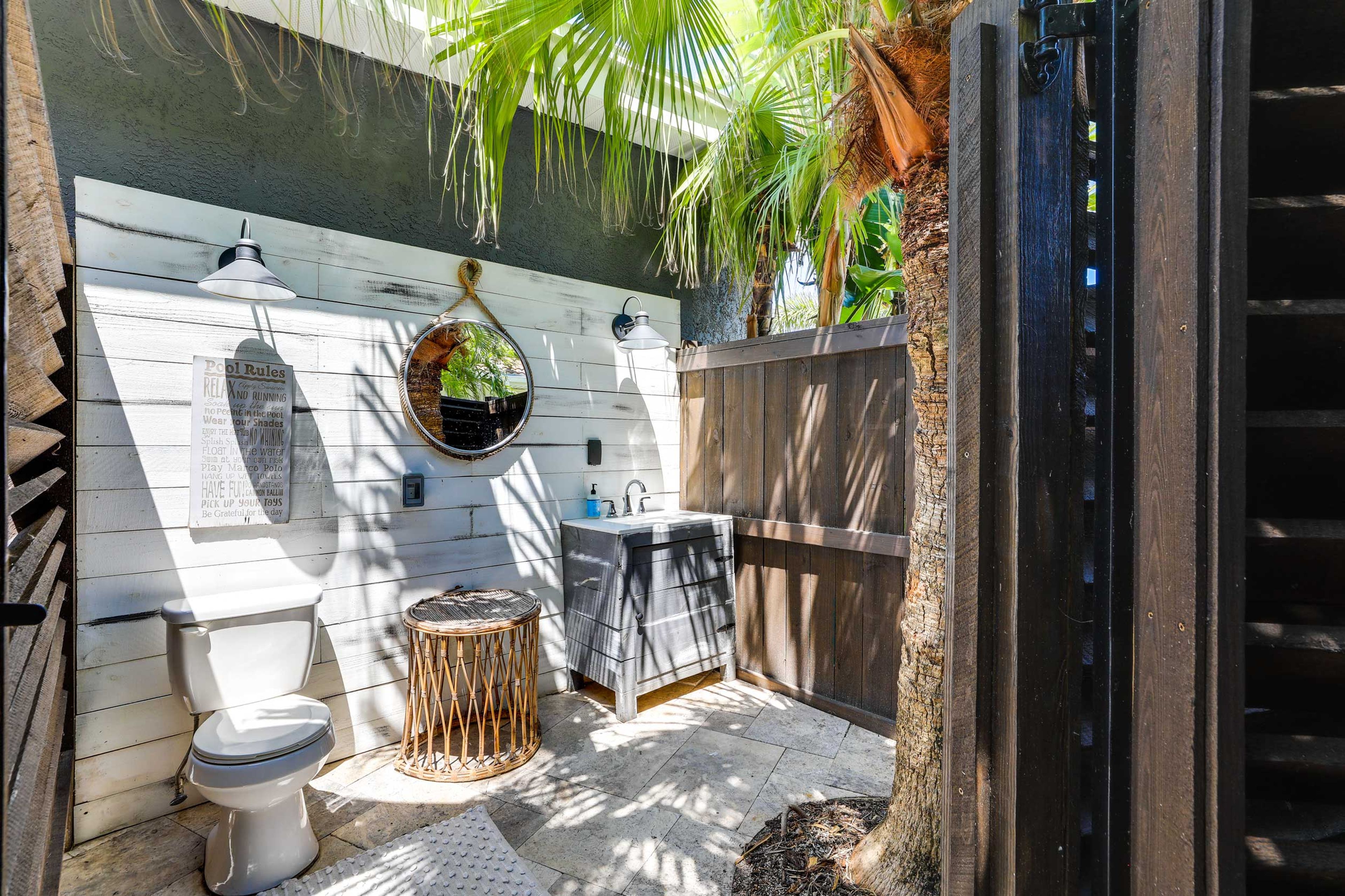 Outdoor Half Bathroom