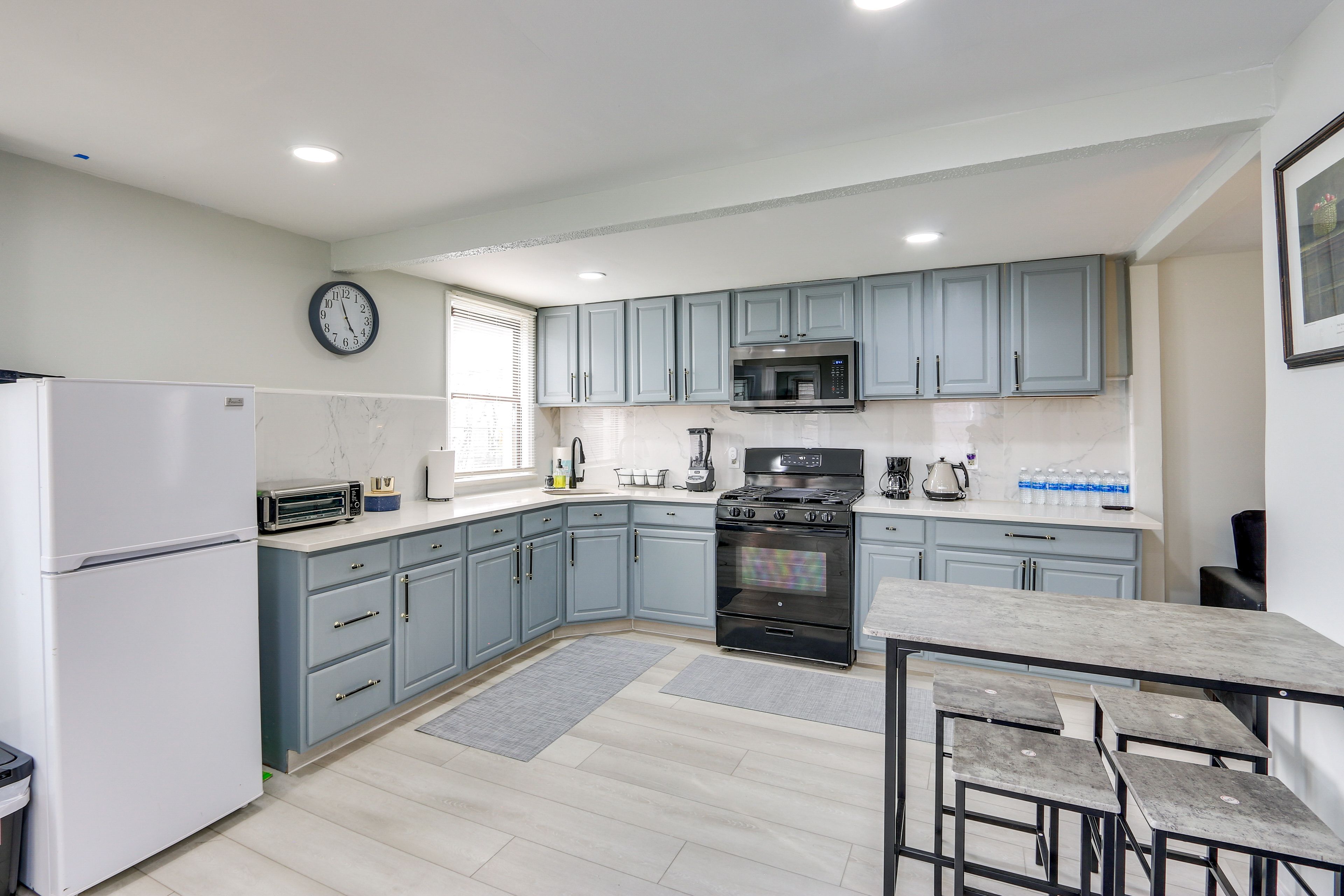 Jersey City Vacation Rental | 3BR | 1.5BA | Stairs Required | 1,350 Sq Ft