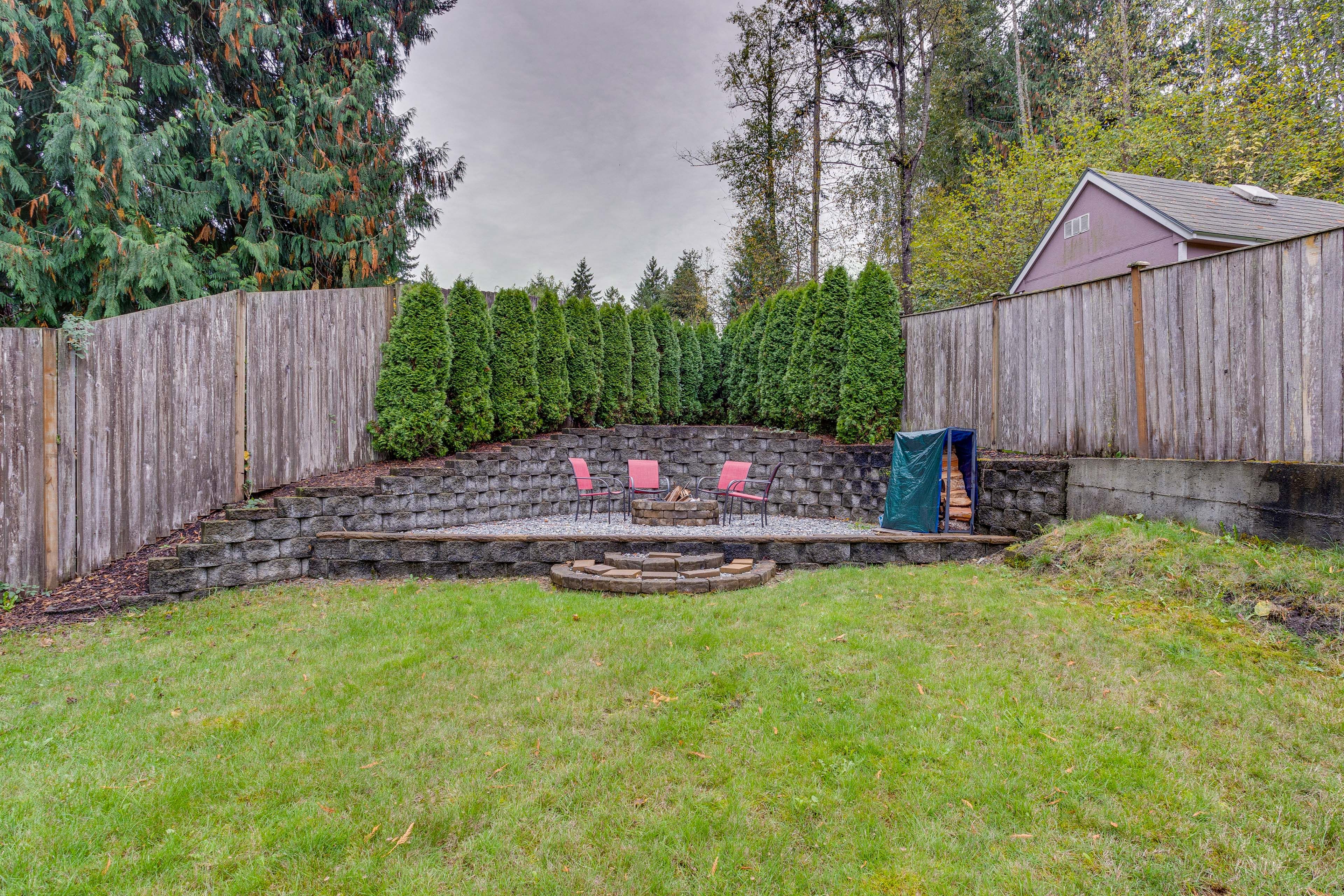 Wood-Burning Fire Pit (Wood Provided)