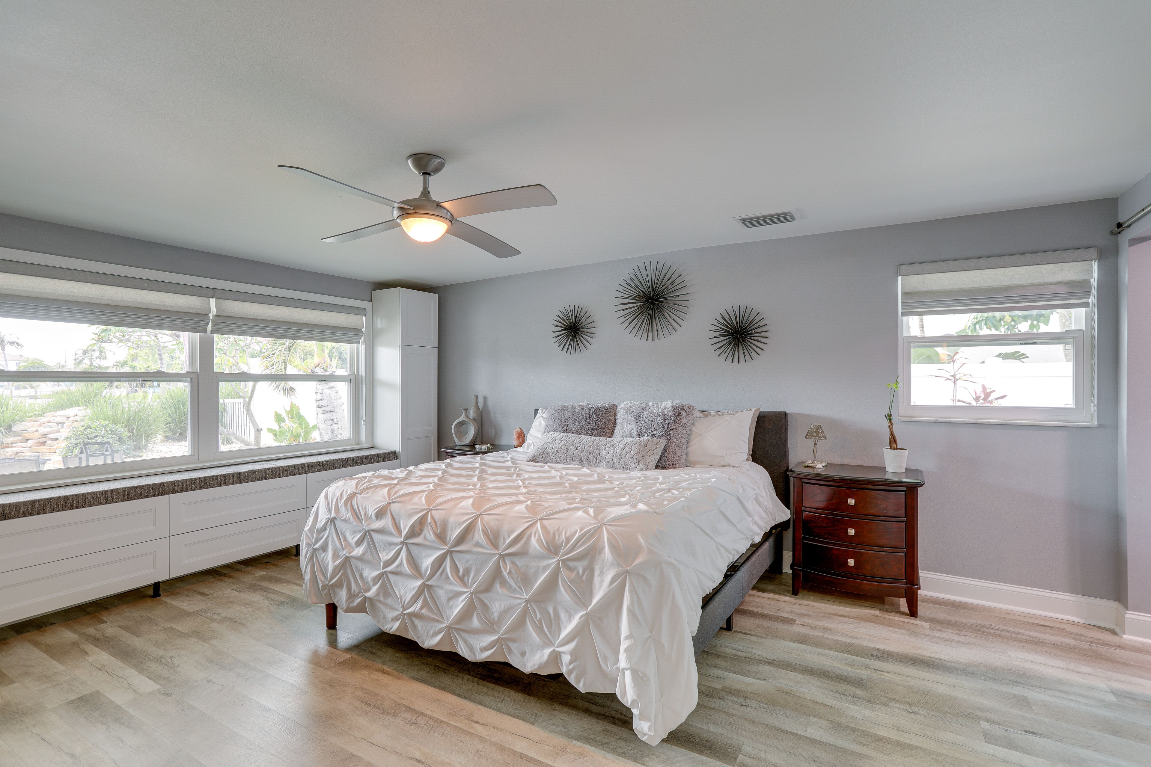 Bedroom 1 | King Bed | En-Suite Bathroom