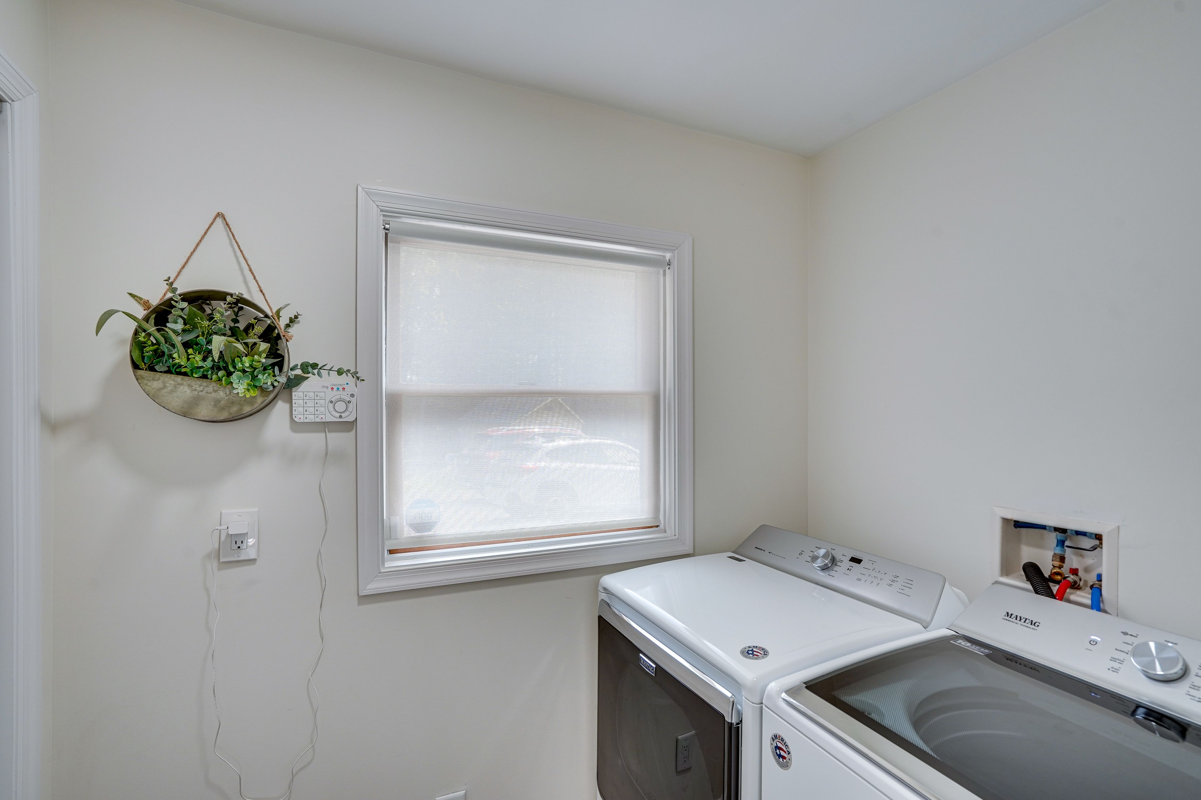 Laundry Room | Washer & Dryer