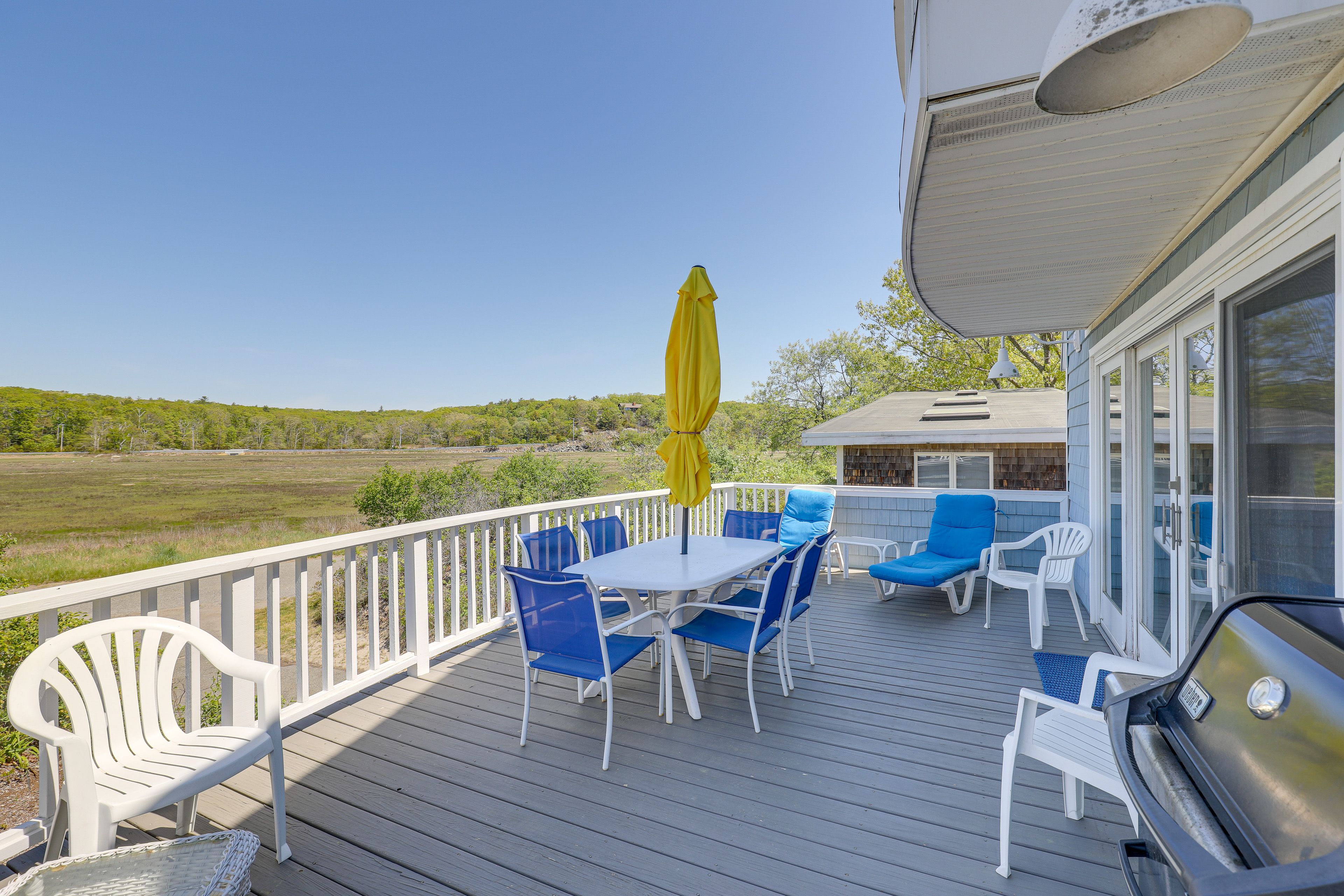 Deck | Seating & Dining | Gas Grill