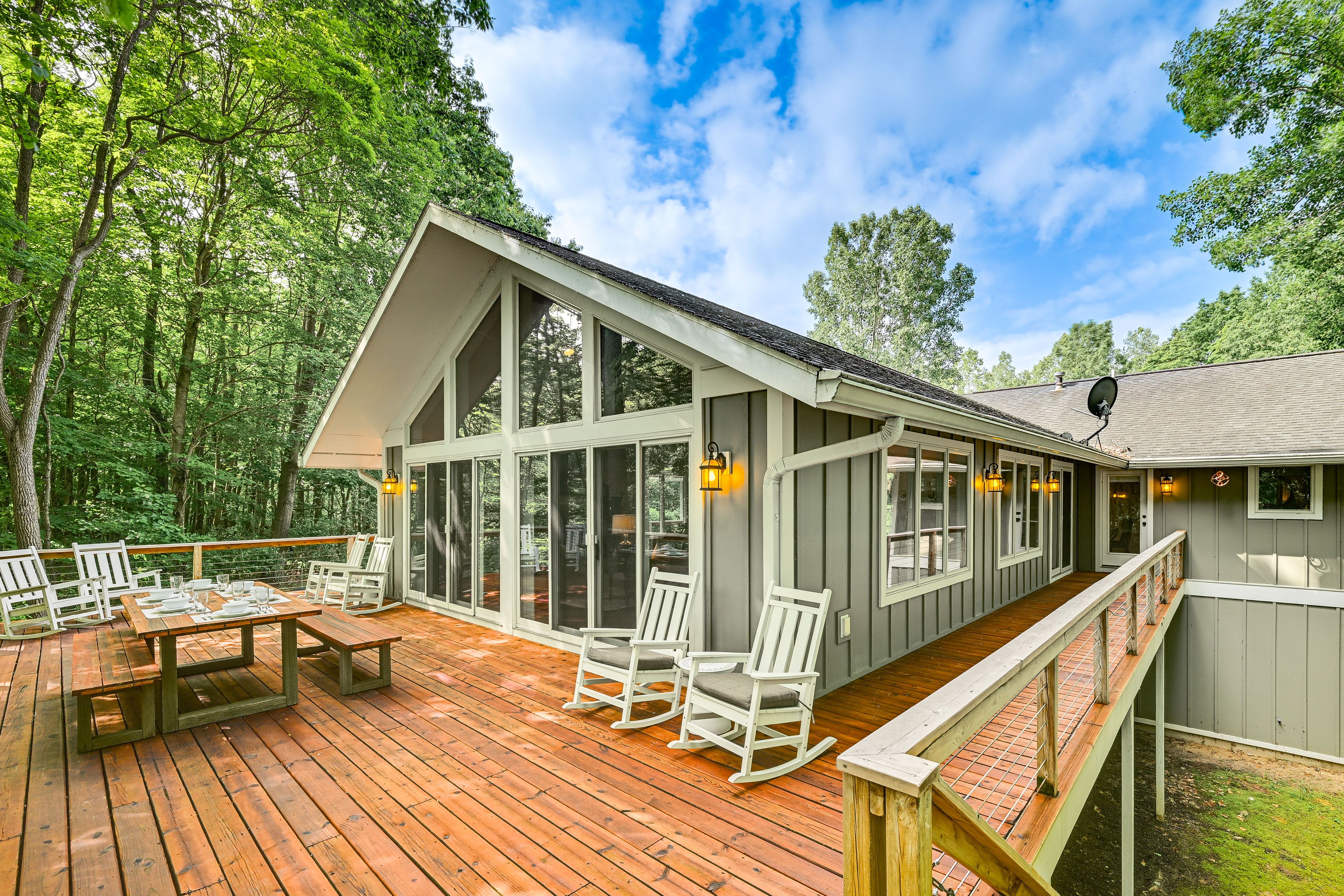 Wraparound Deck | Outdoor Dining Area | Rocking Chairs | River Views