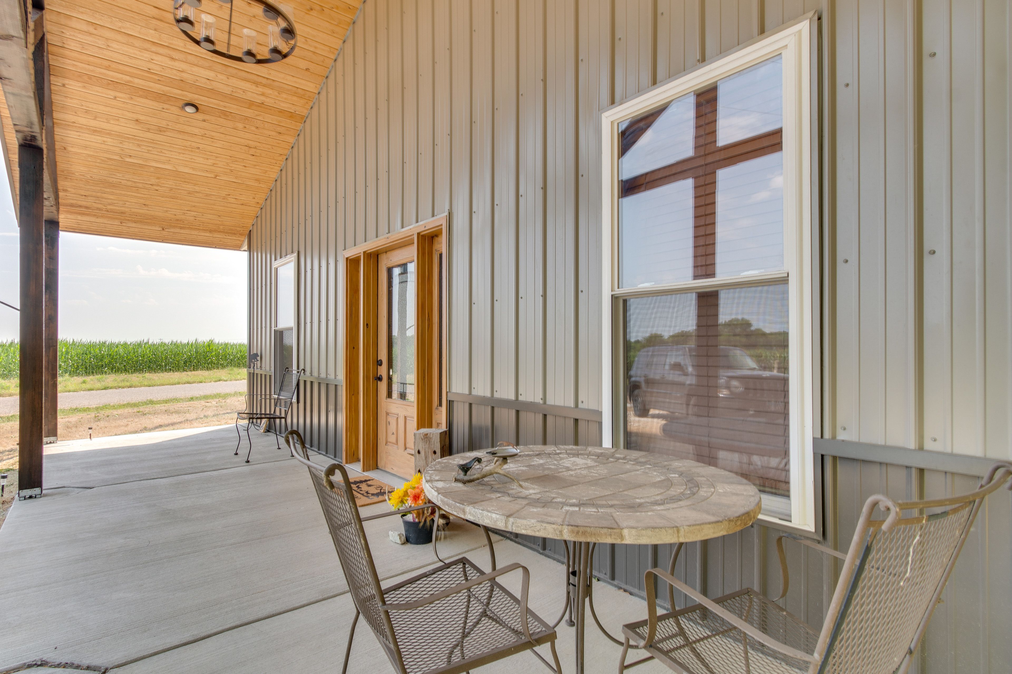 Patio | Dining Area | Charcoal Grill (BYOC)