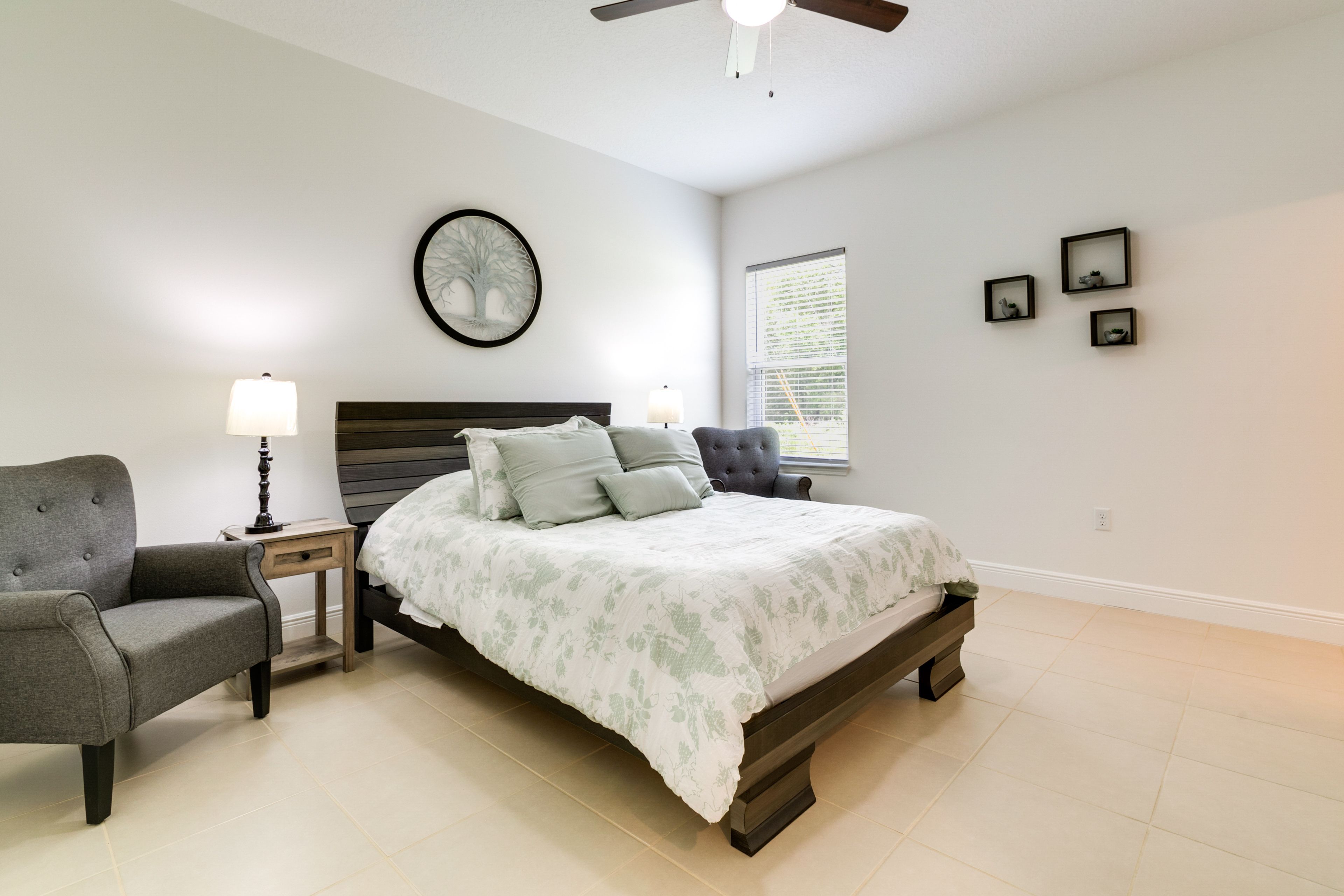 Bedroom 1 | Main Level | Queen Bed | Linens Provided | Smart TV