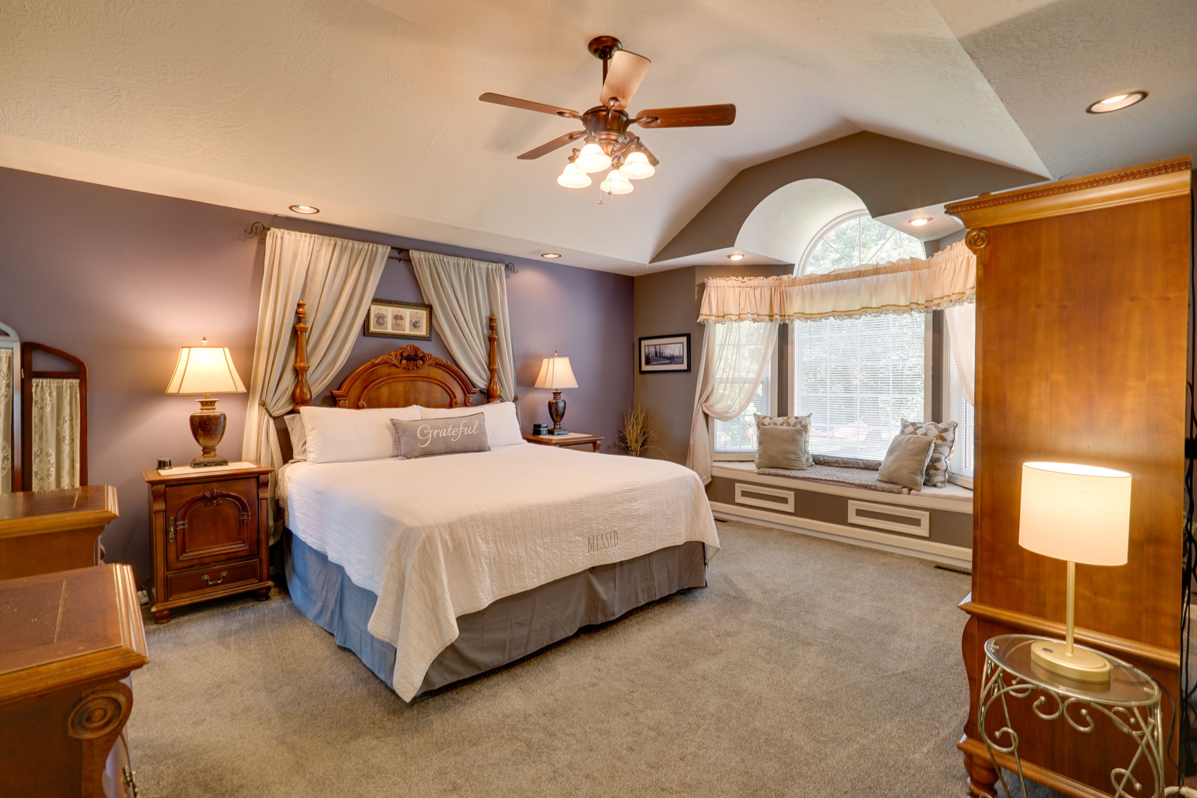 Bedroom 1 | King Bed | 1st Floor