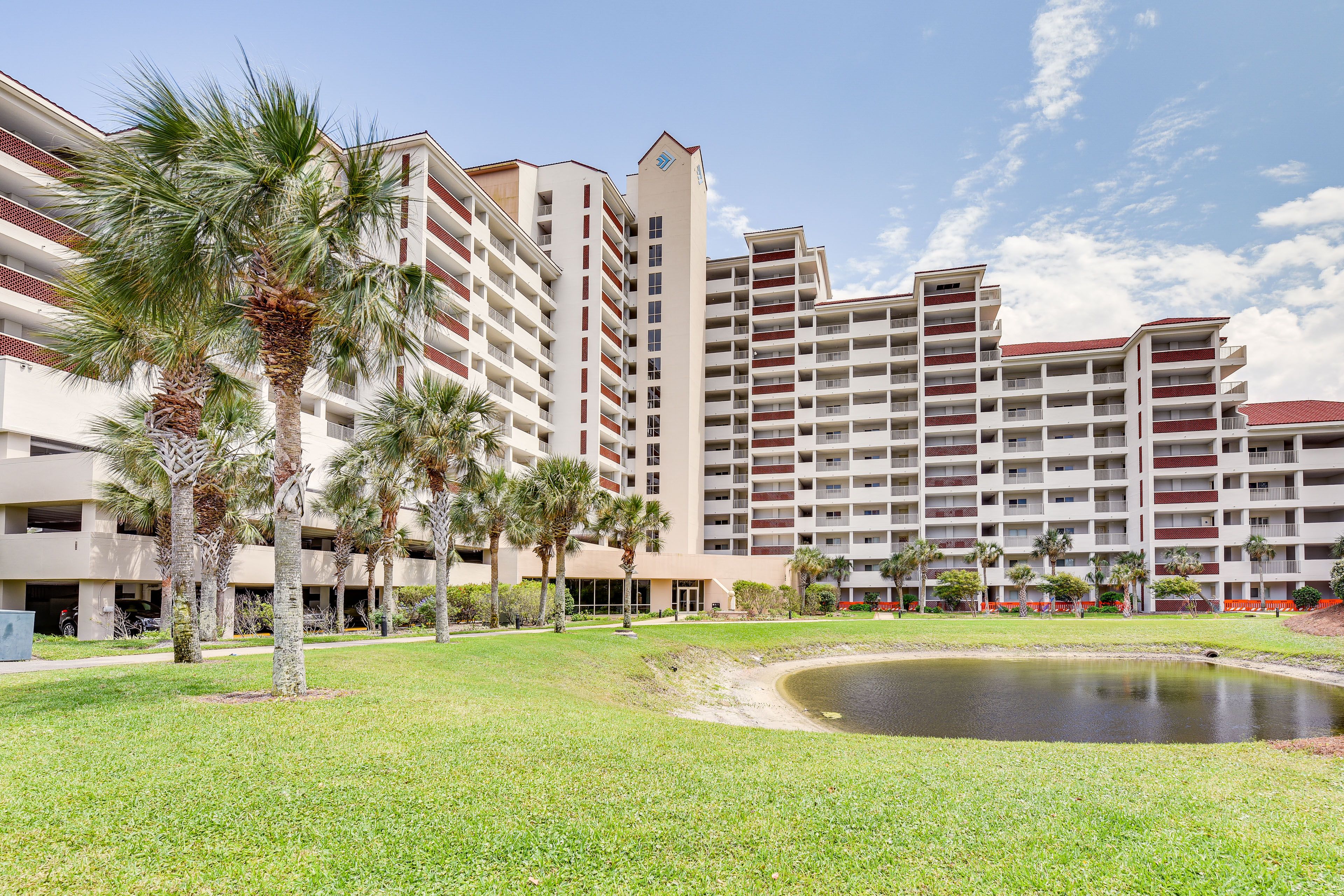 Tops'l Beach & Racquet Resort