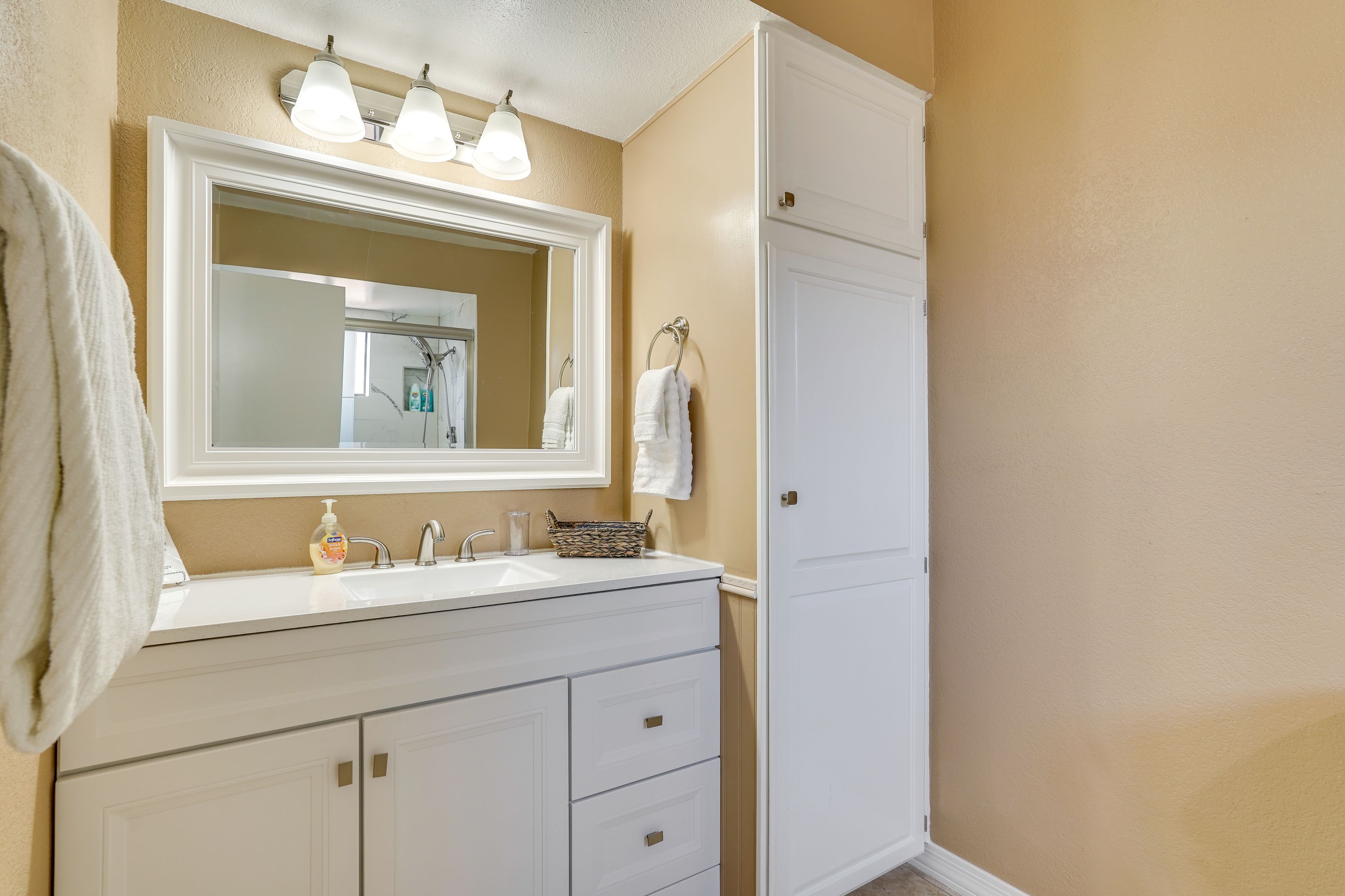 En-Suite Bathroom | Complimentary Toiletries | Shower