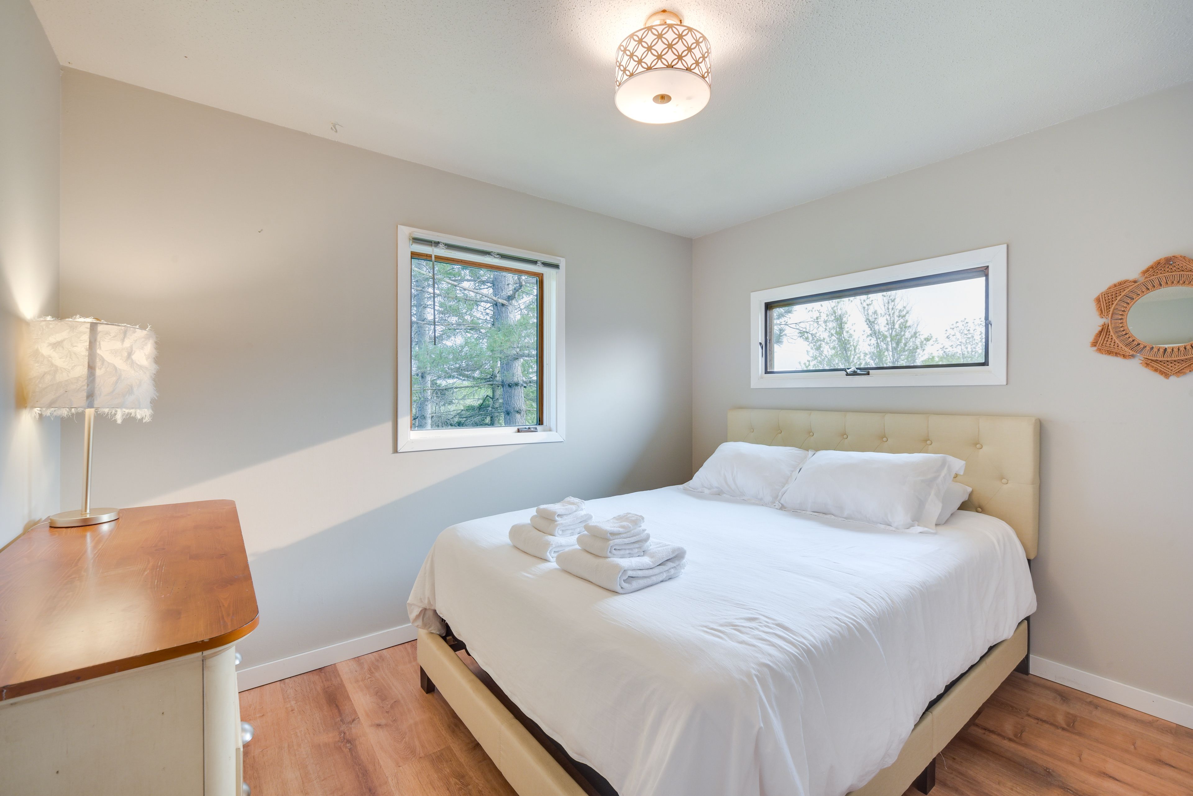 Bedroom 2 | Queen Bed | 1st Floor