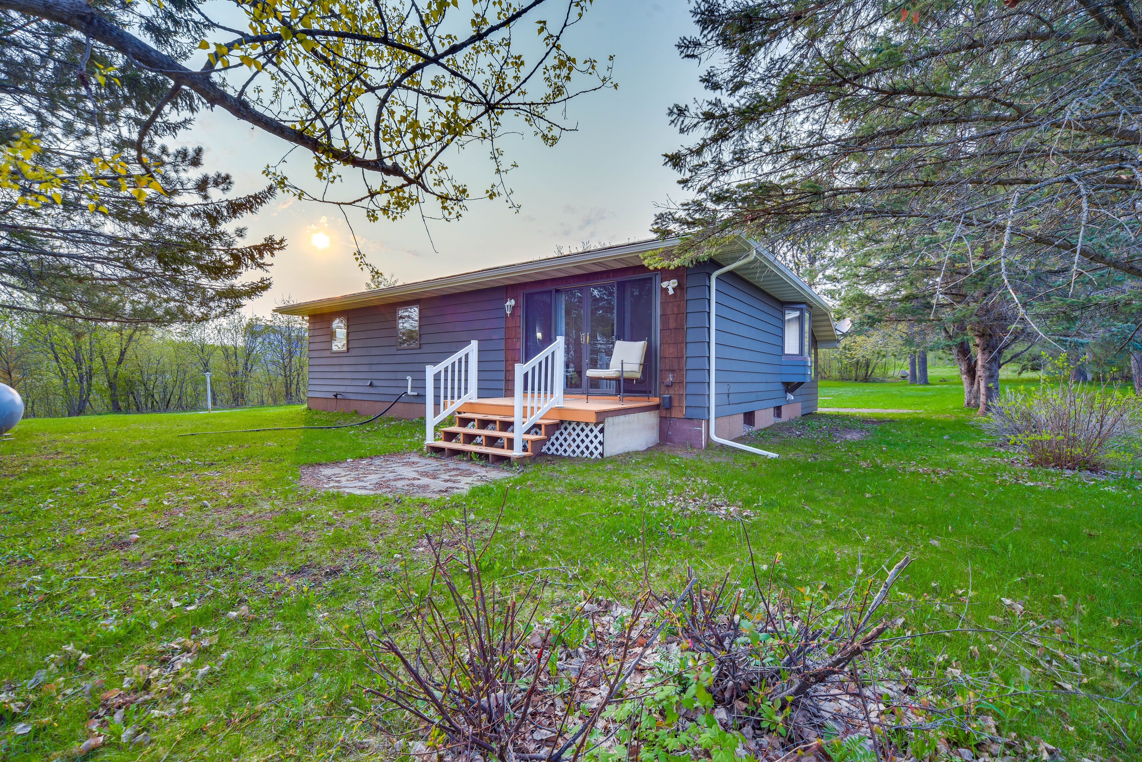 Property Exterior | Fire Pit | Driveway (5 Vehicles)