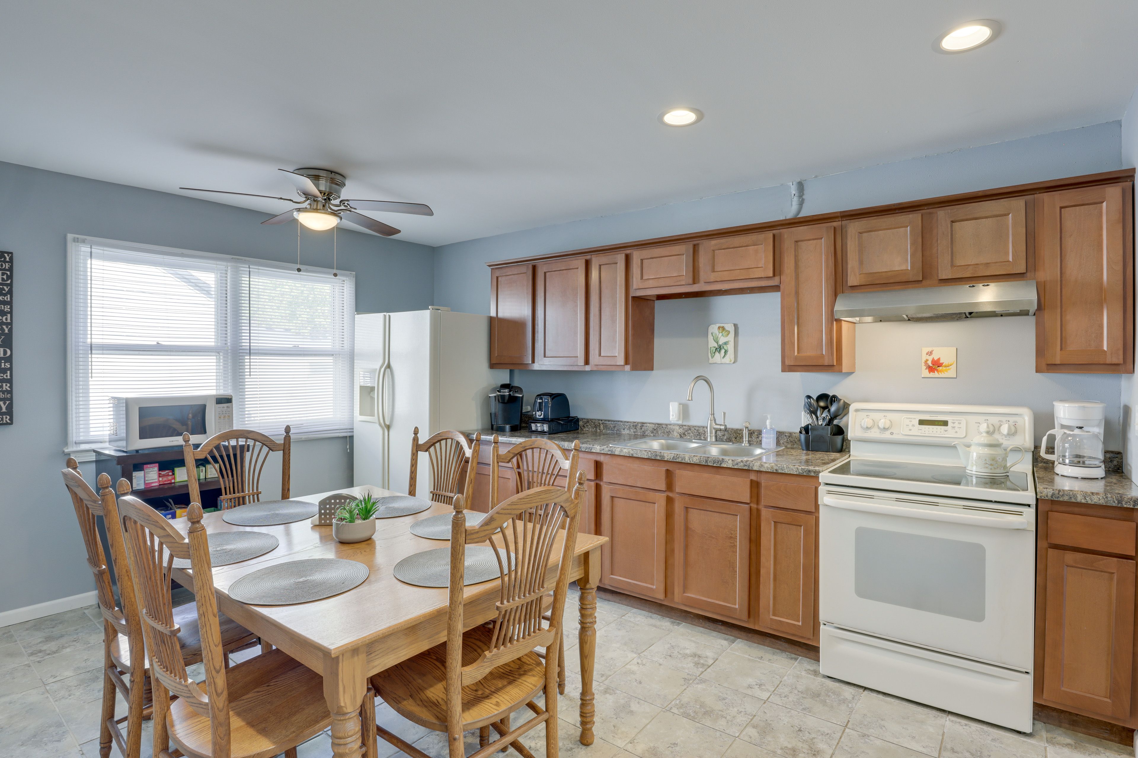 Milwaukee Vacation Rental | 3BR | 1BA | Steps to Enter | 1,177 Sq Ft
