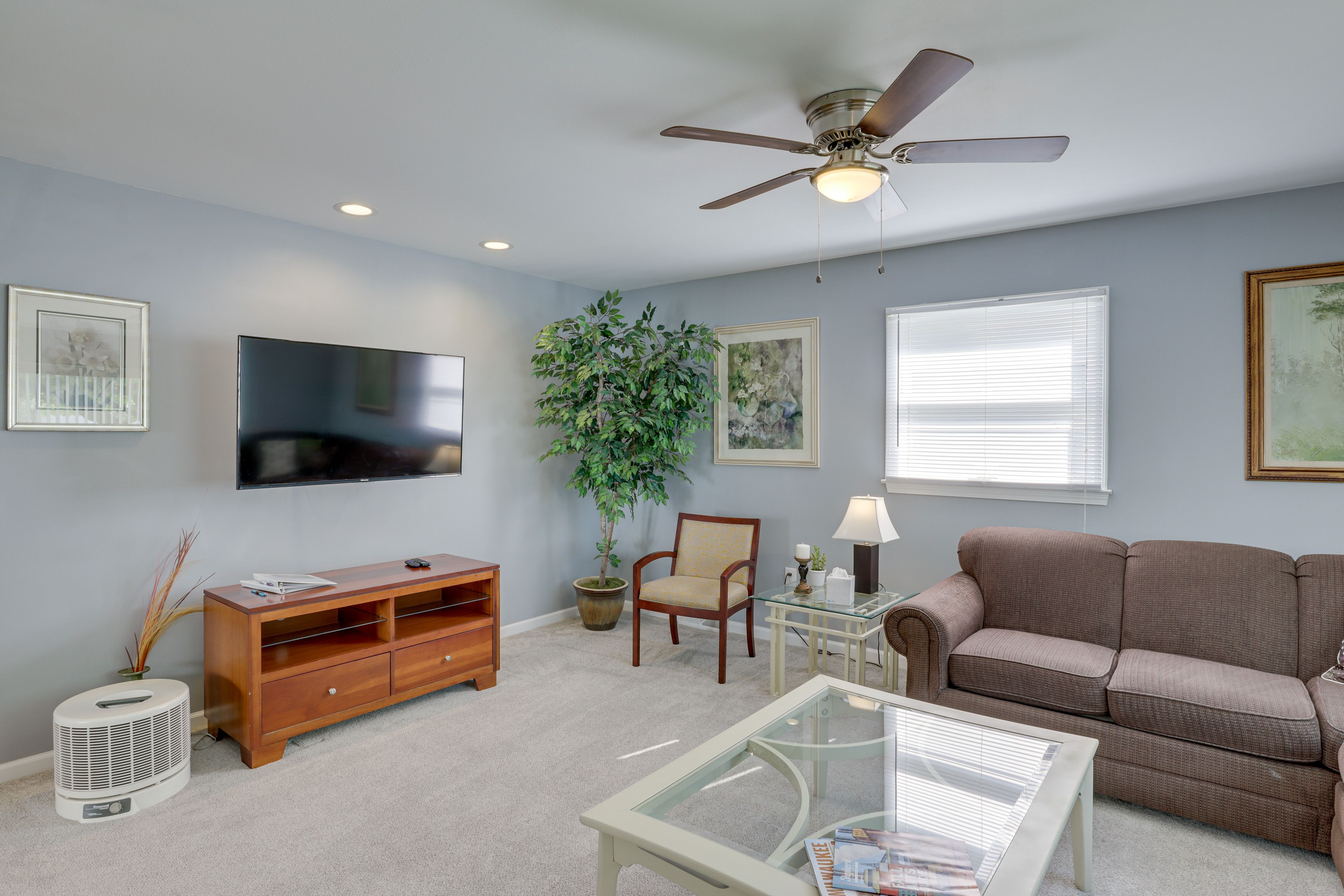 Living Room | Main Level | Smart TV w/ Cable