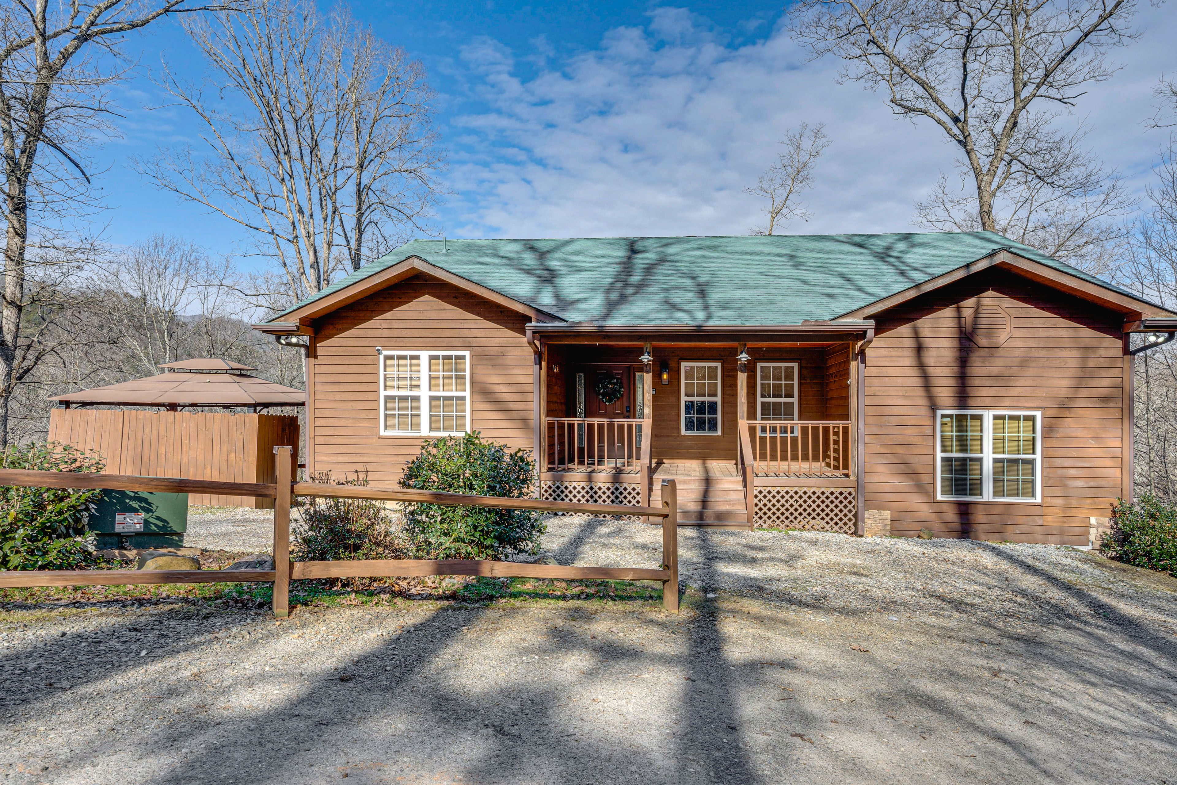 Parking | Driveway (3 Vehicles)
