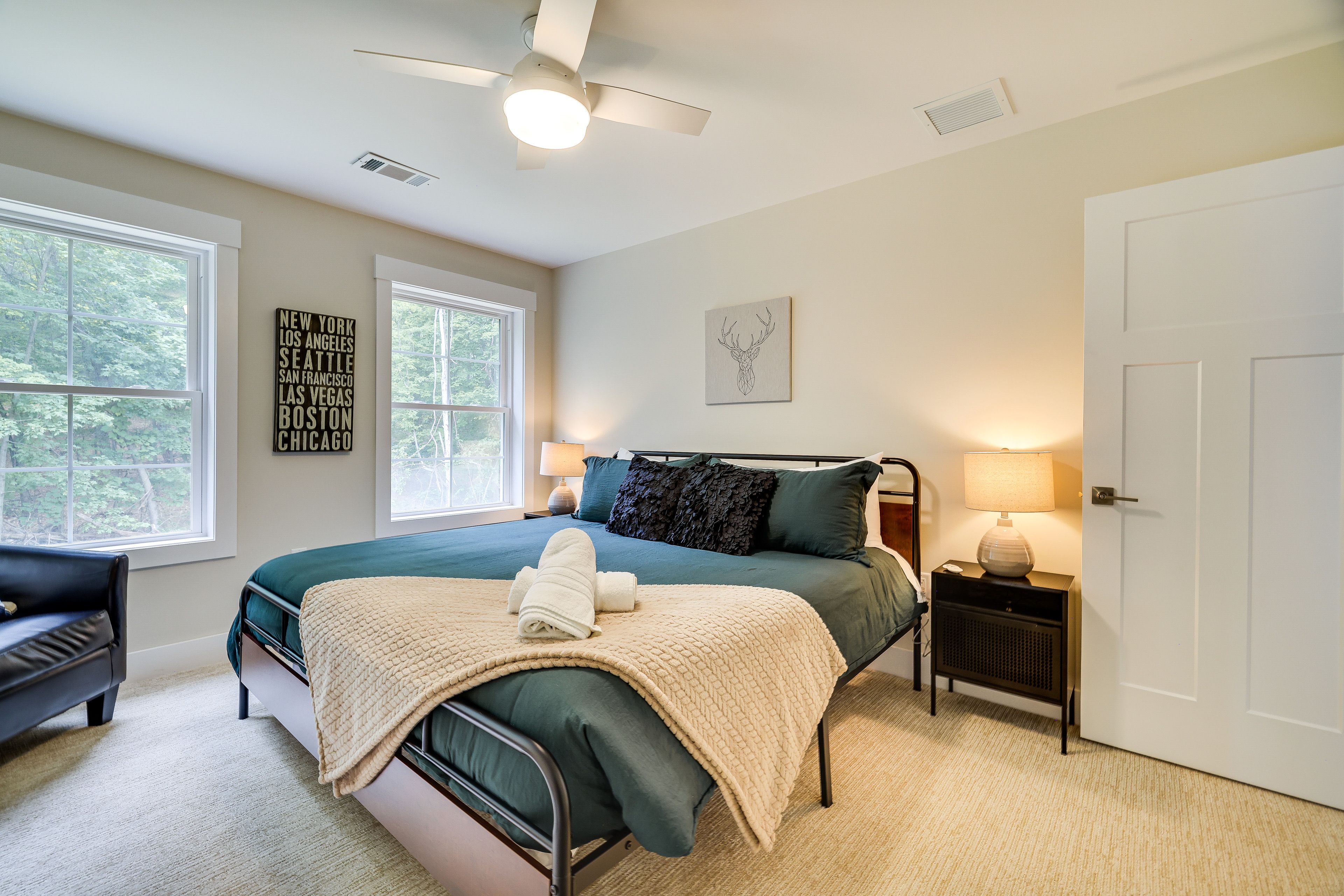 Bedroom 5 | King Bed