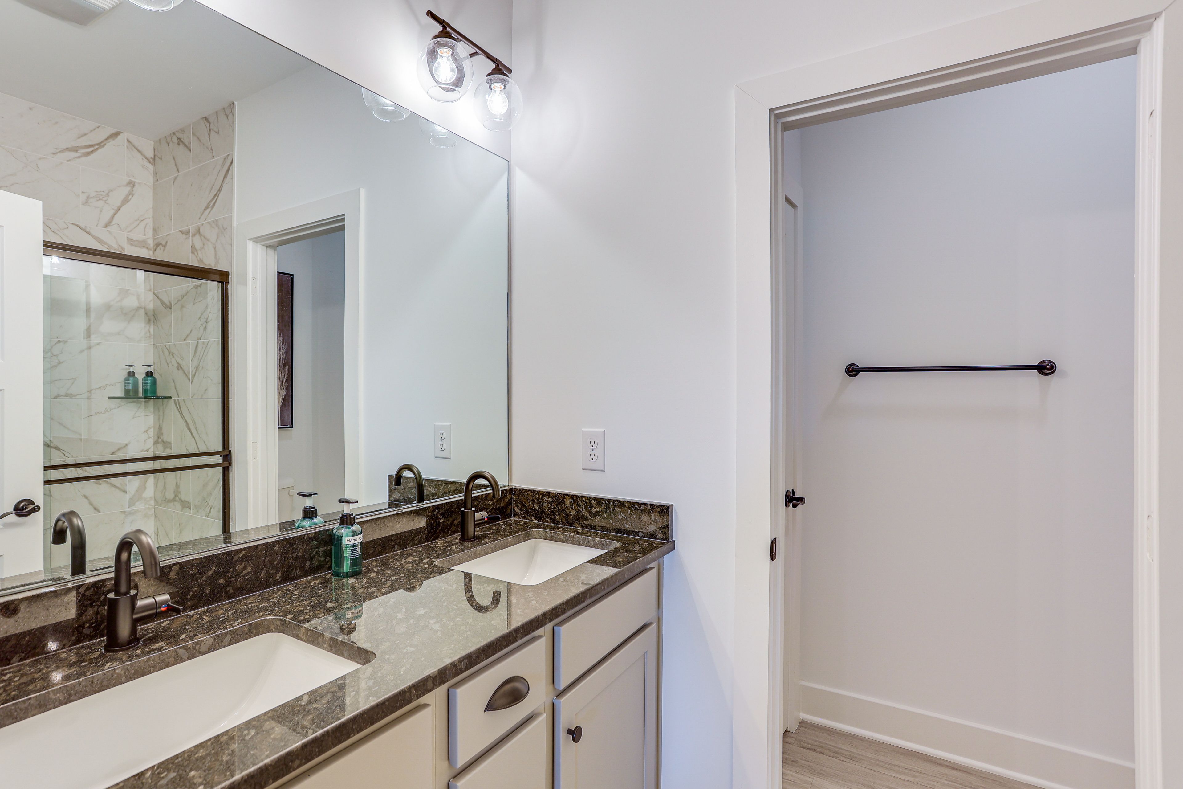 En-Suite Bathroom | Complimentary Toiletries