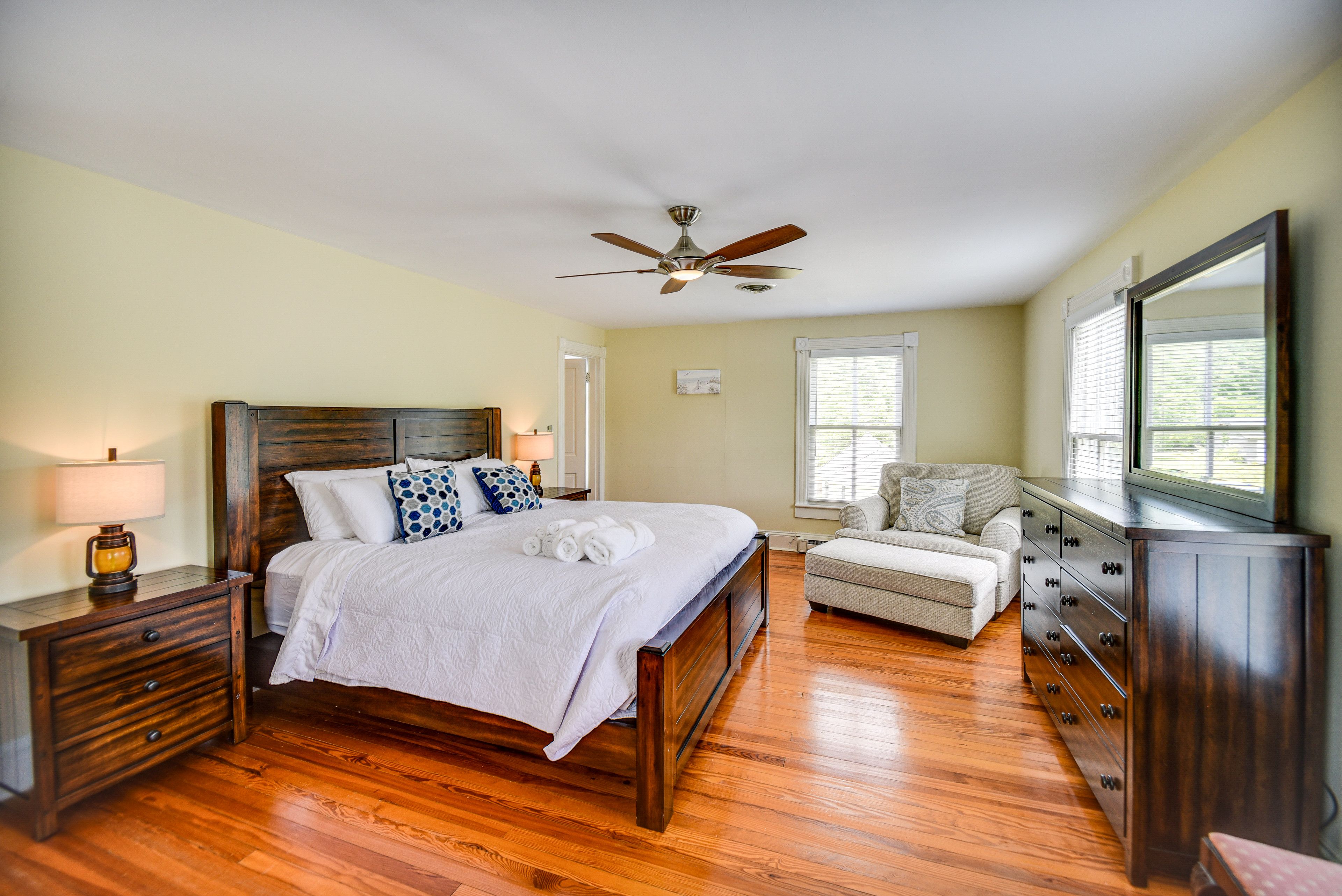 Bedroom 2 | King Bed | 2nd Floor