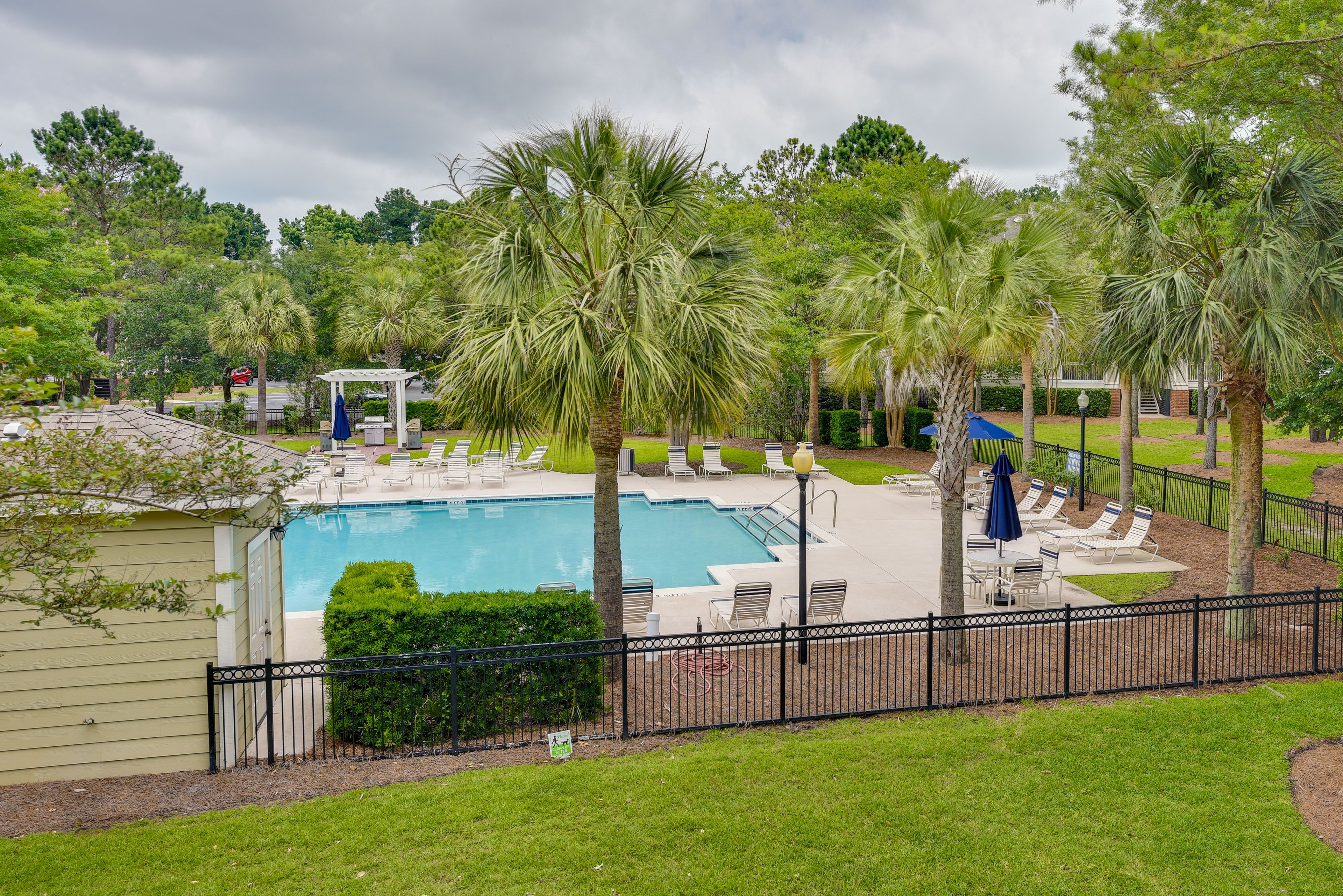Community Amenities | Fitness Center | Clubhouse | Business Center
