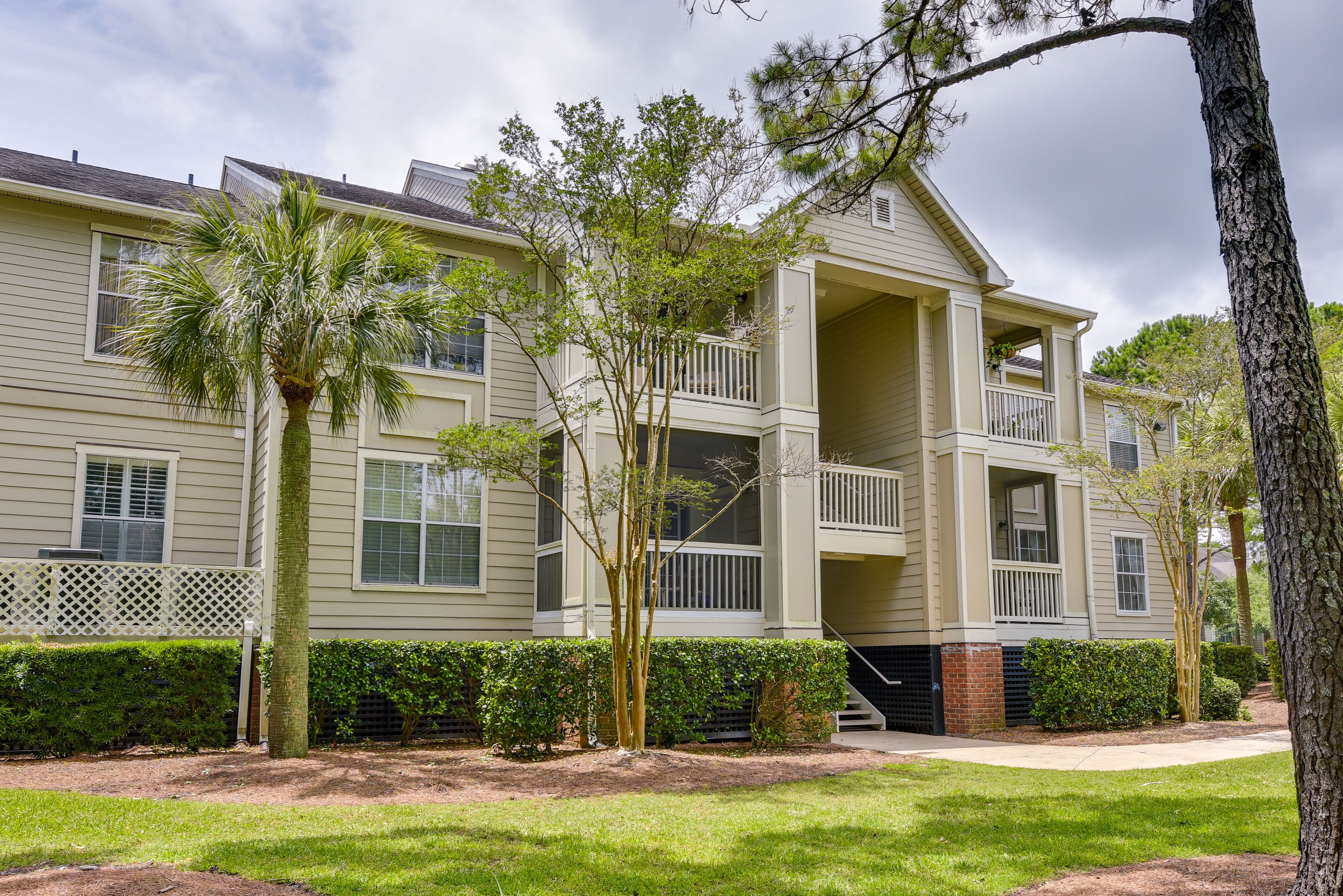 Condo Exterior | 1,200 Sq Ft | Free WiFi | Community Perks