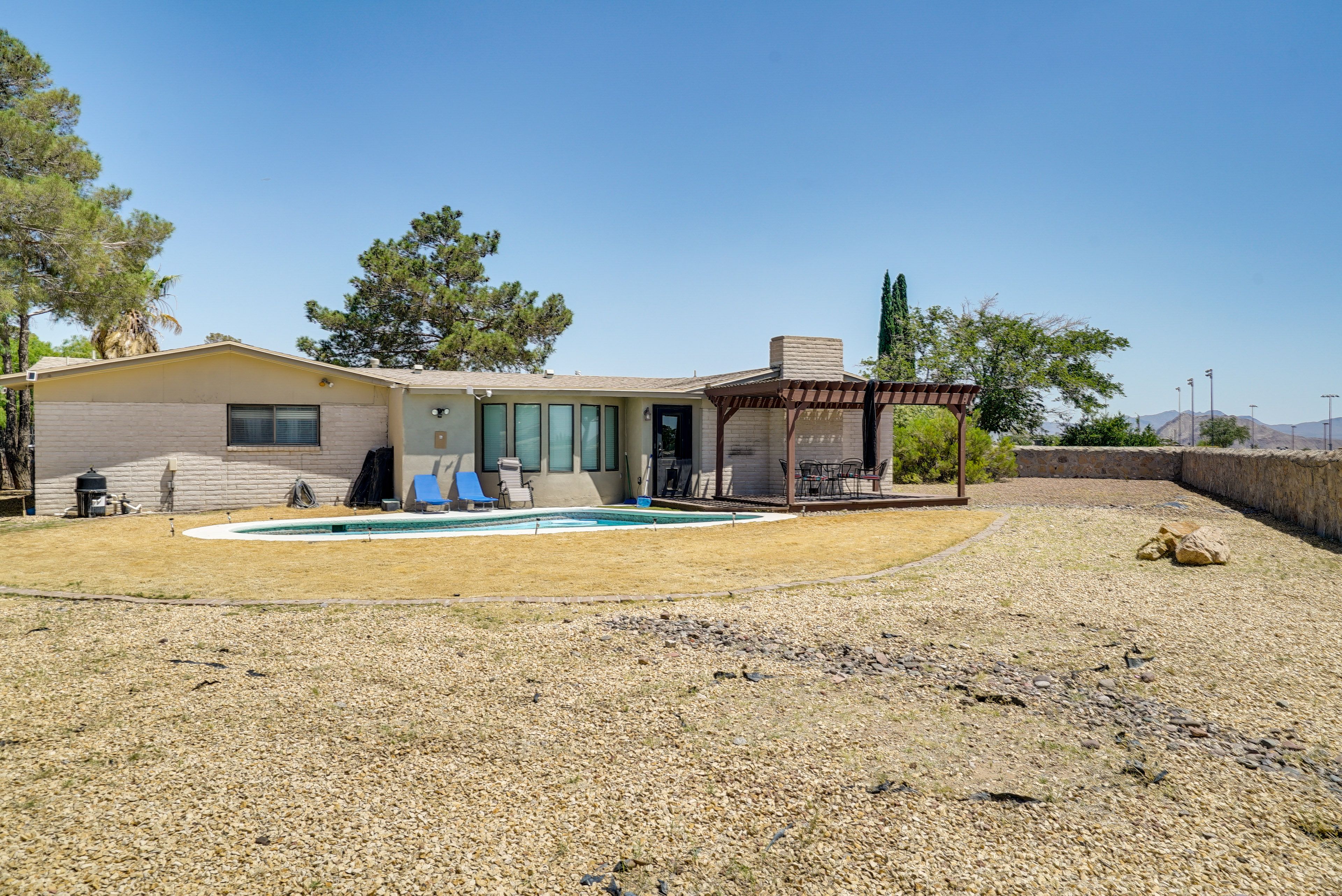 House Exterior | Keyless Entry