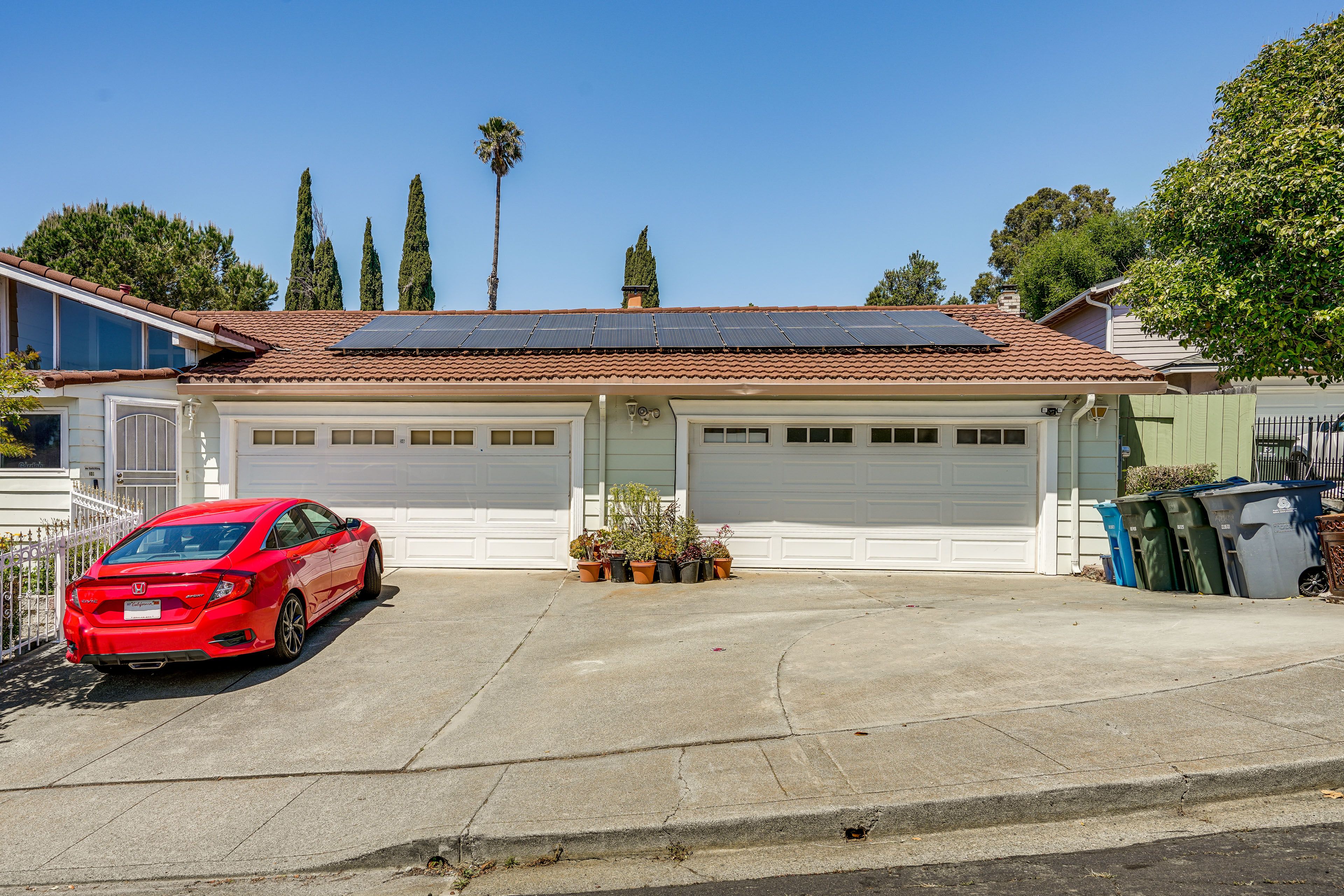 Parking | Driveway (2 Vehicles)