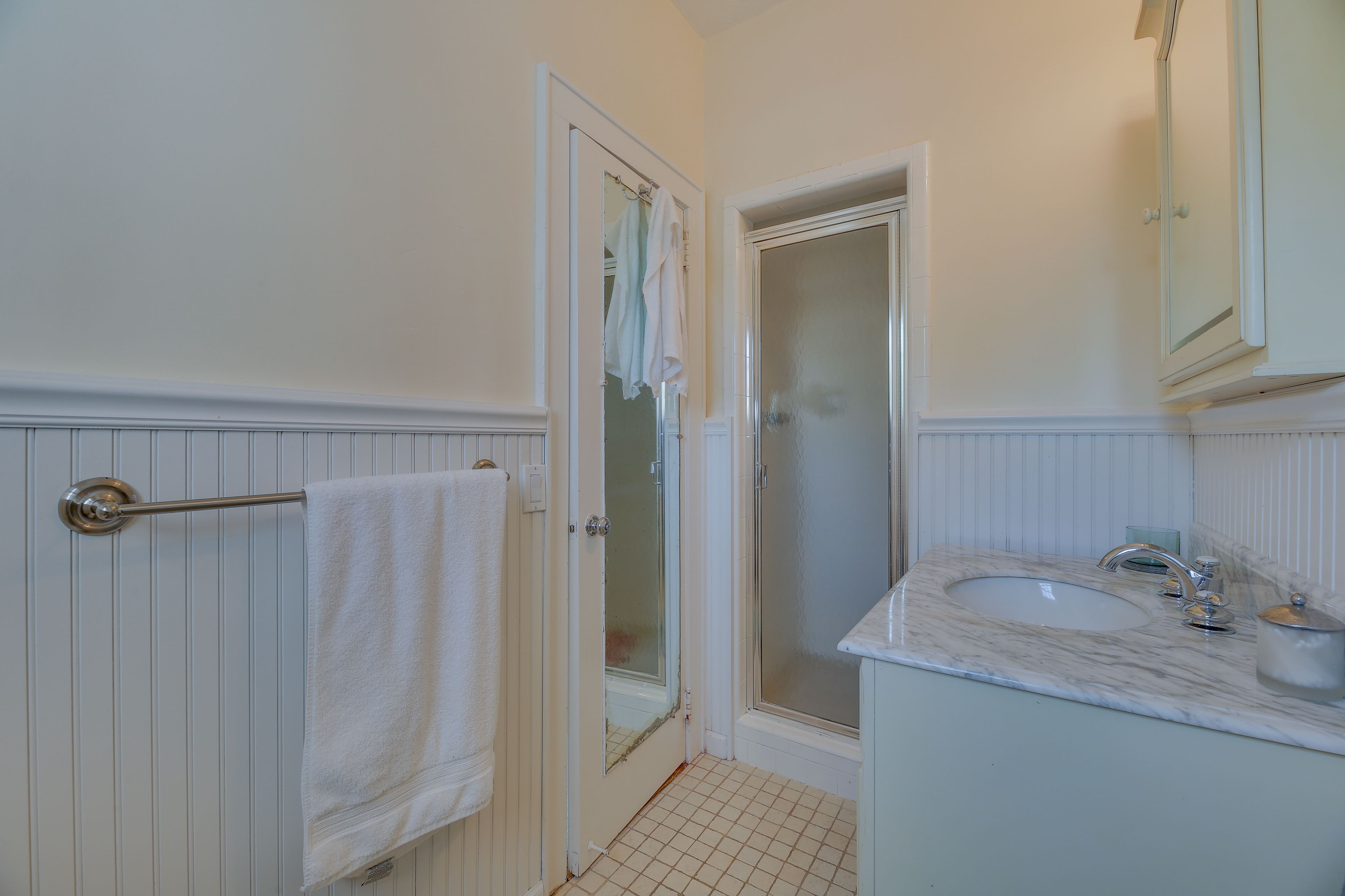 Bathroom | Complimentary Toiletries | Towels Provided
