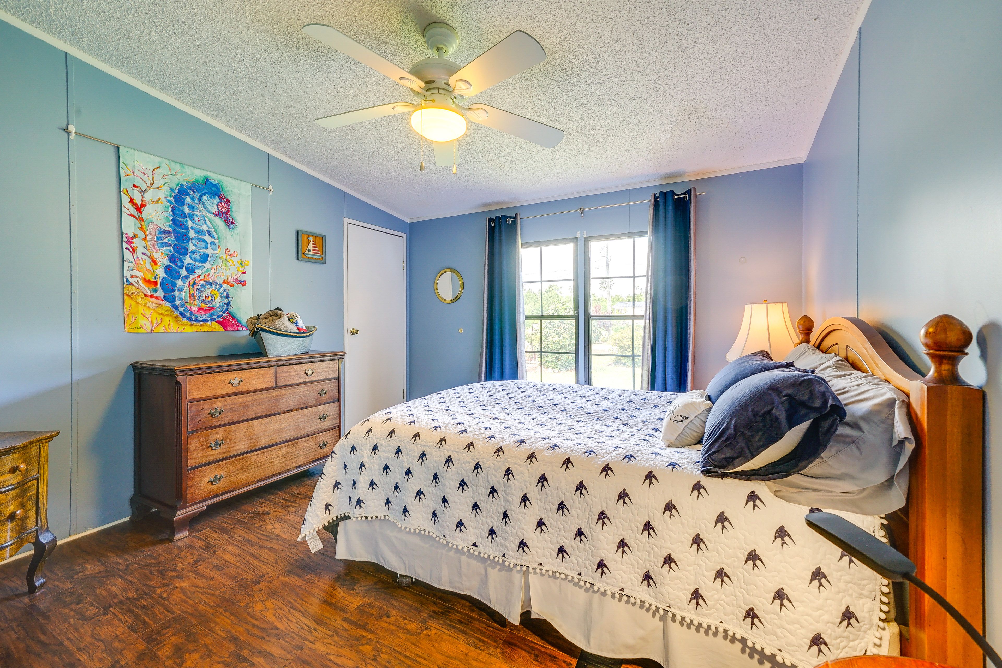 Bedroom 2 | Queen Bed