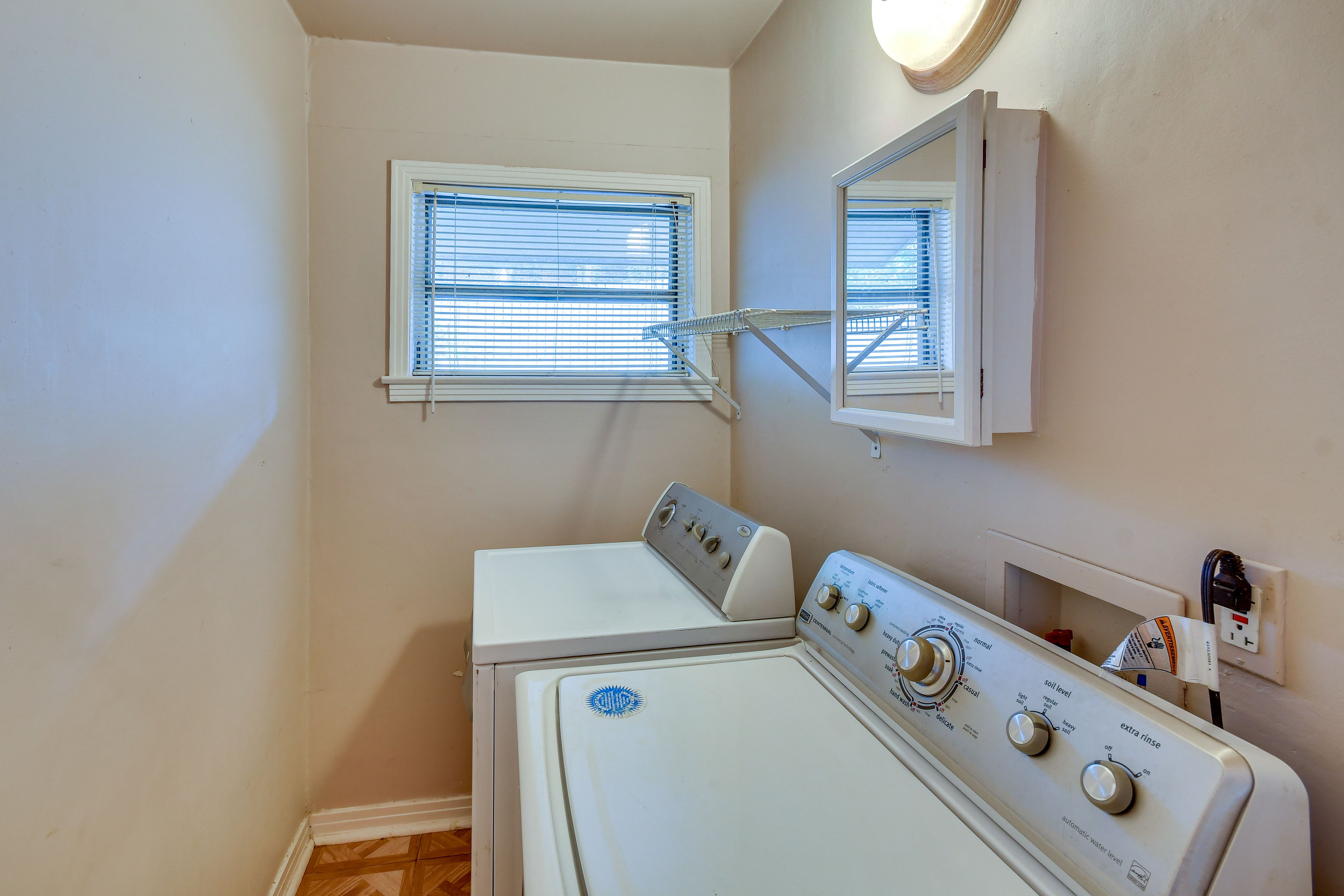 Laundry Room | Laundry Detergent Provided