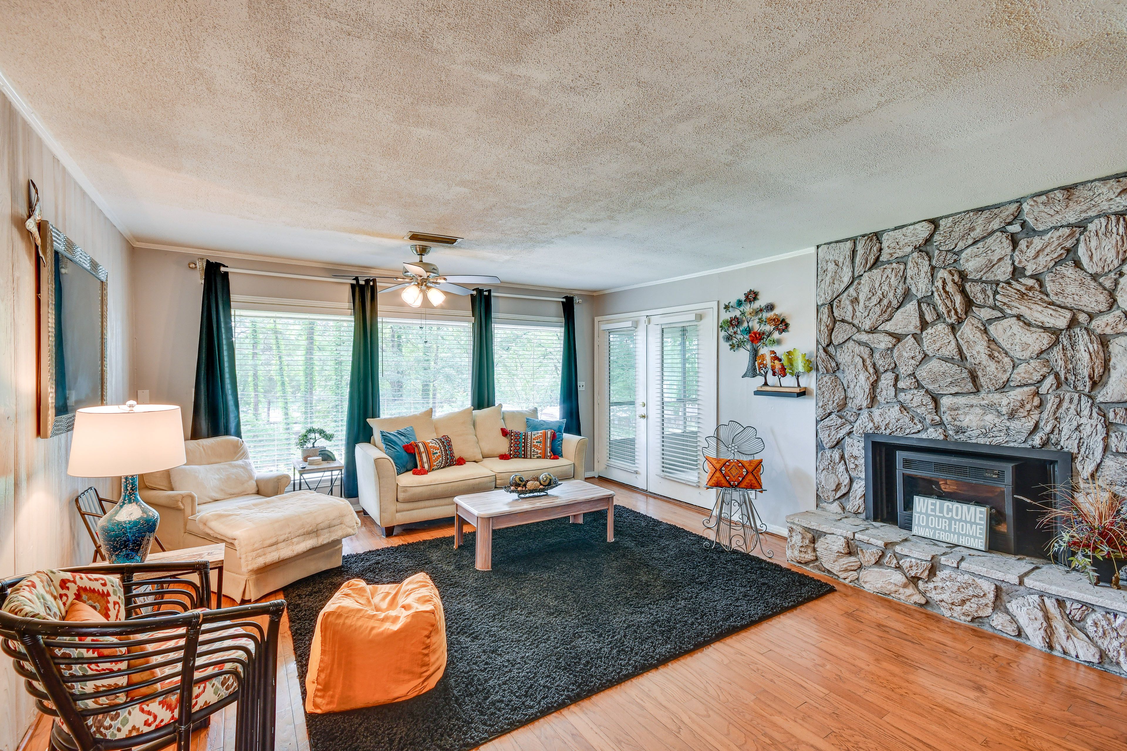 Living Room | Smart TV | Central A/C & Heating