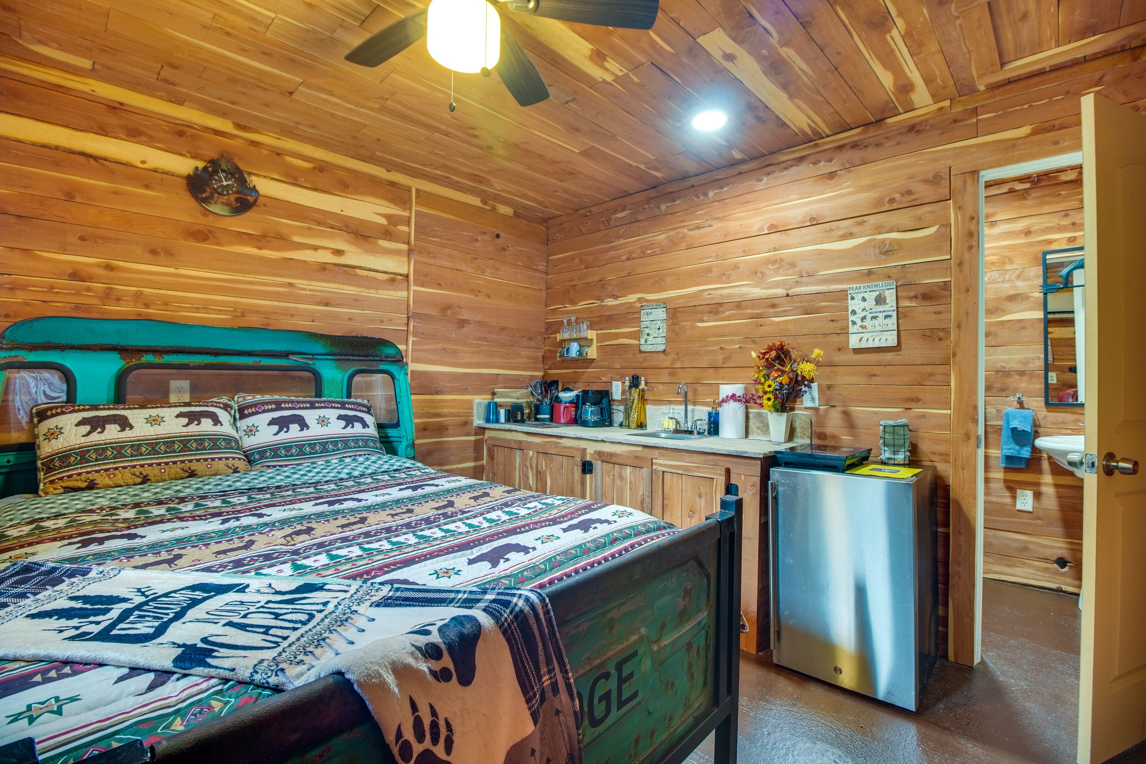 Studio | Single-Story Cabin