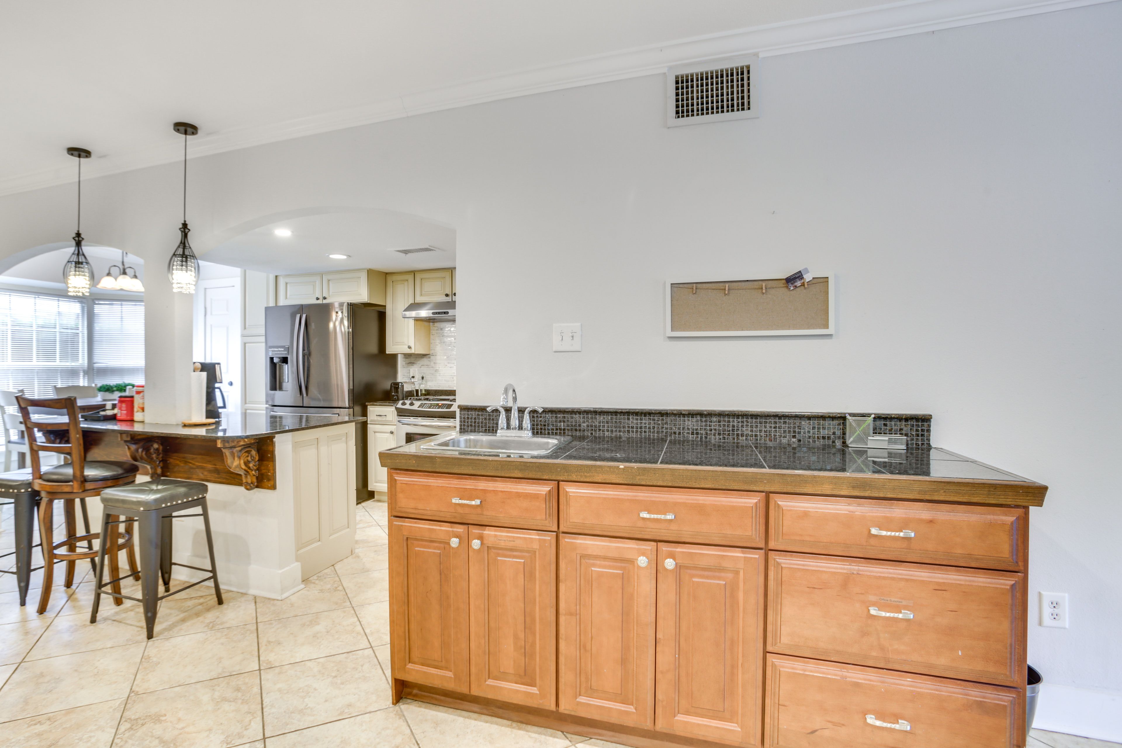 Wet Bar | 1st Floor