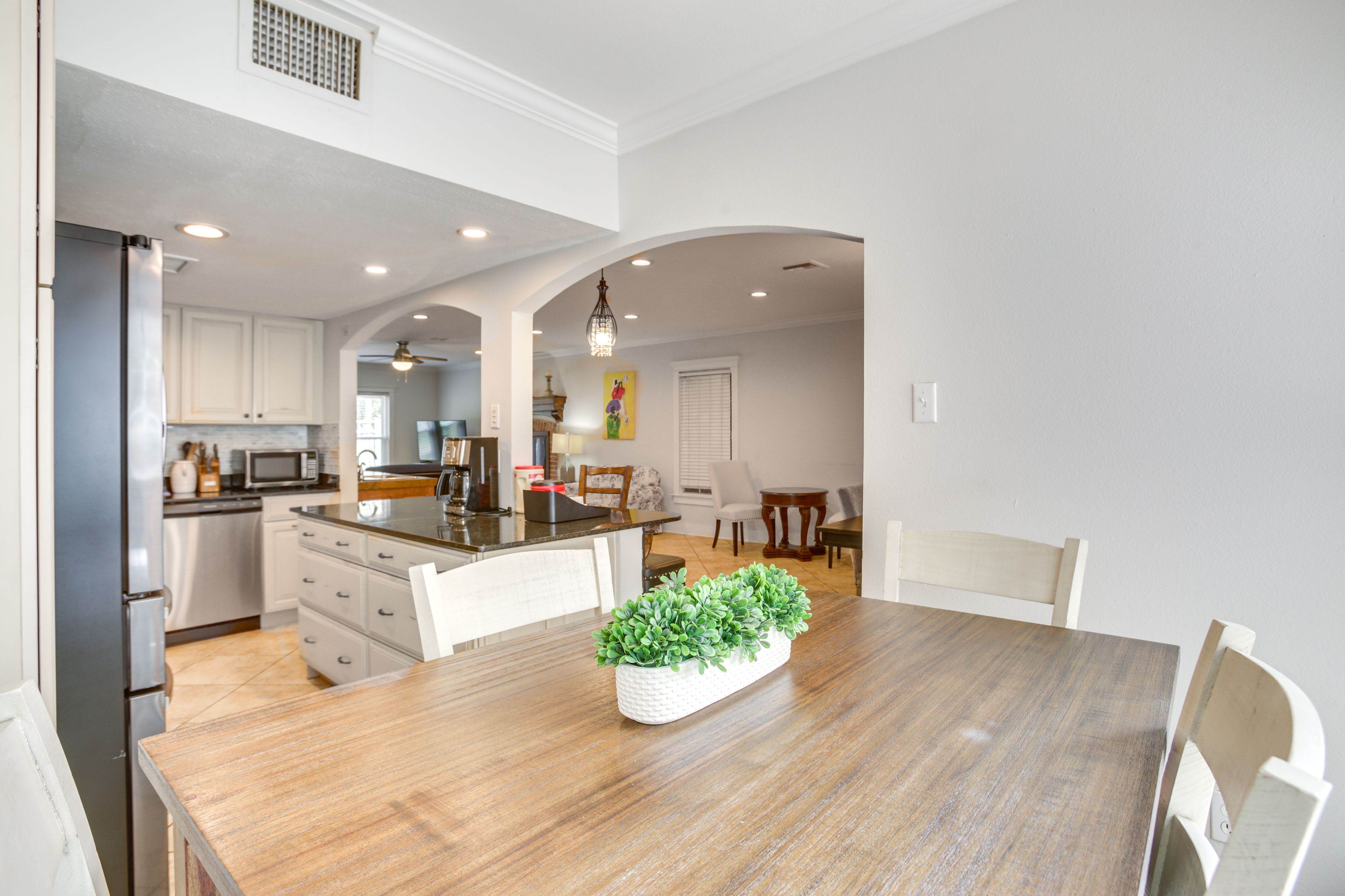 Additional Dining Area | 1st Floor