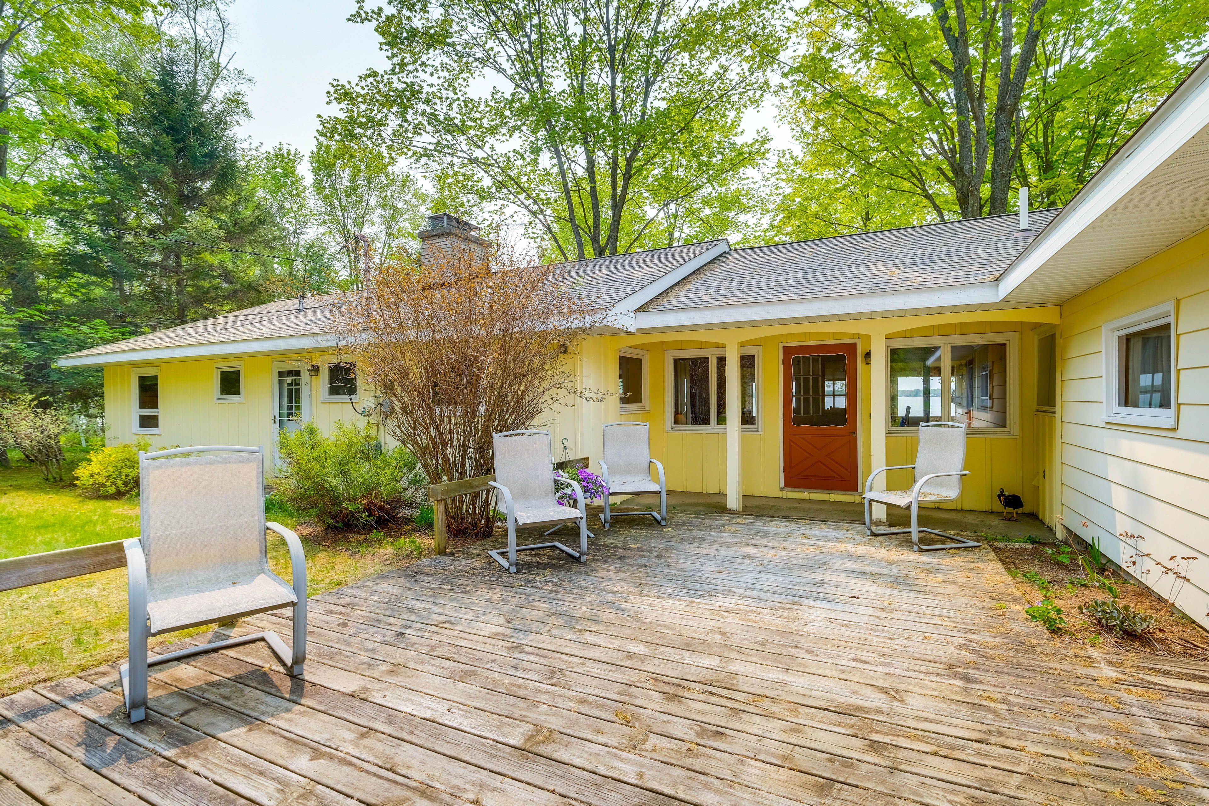 Deck | Gas Grill