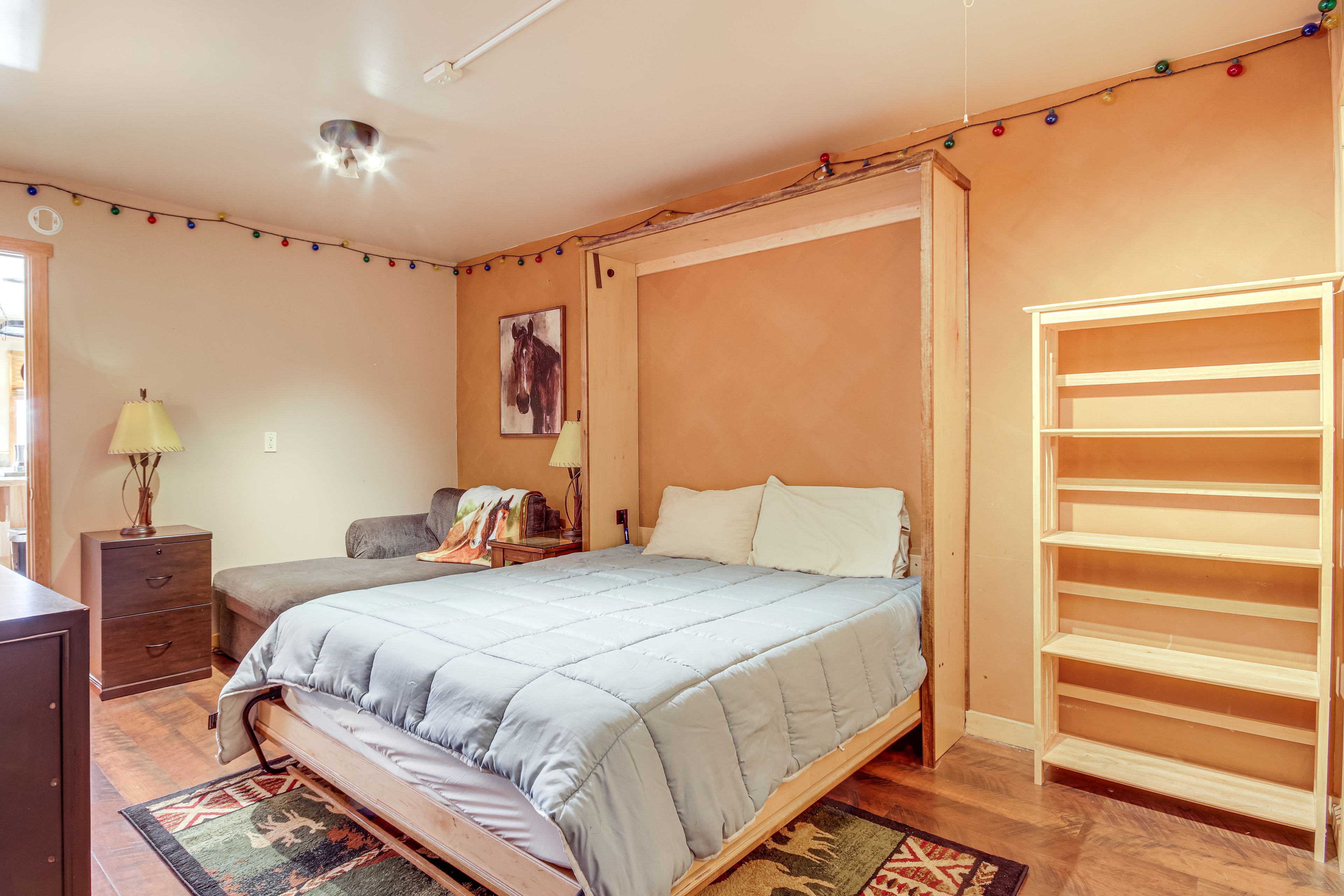 Den | Queen Murphy Bed