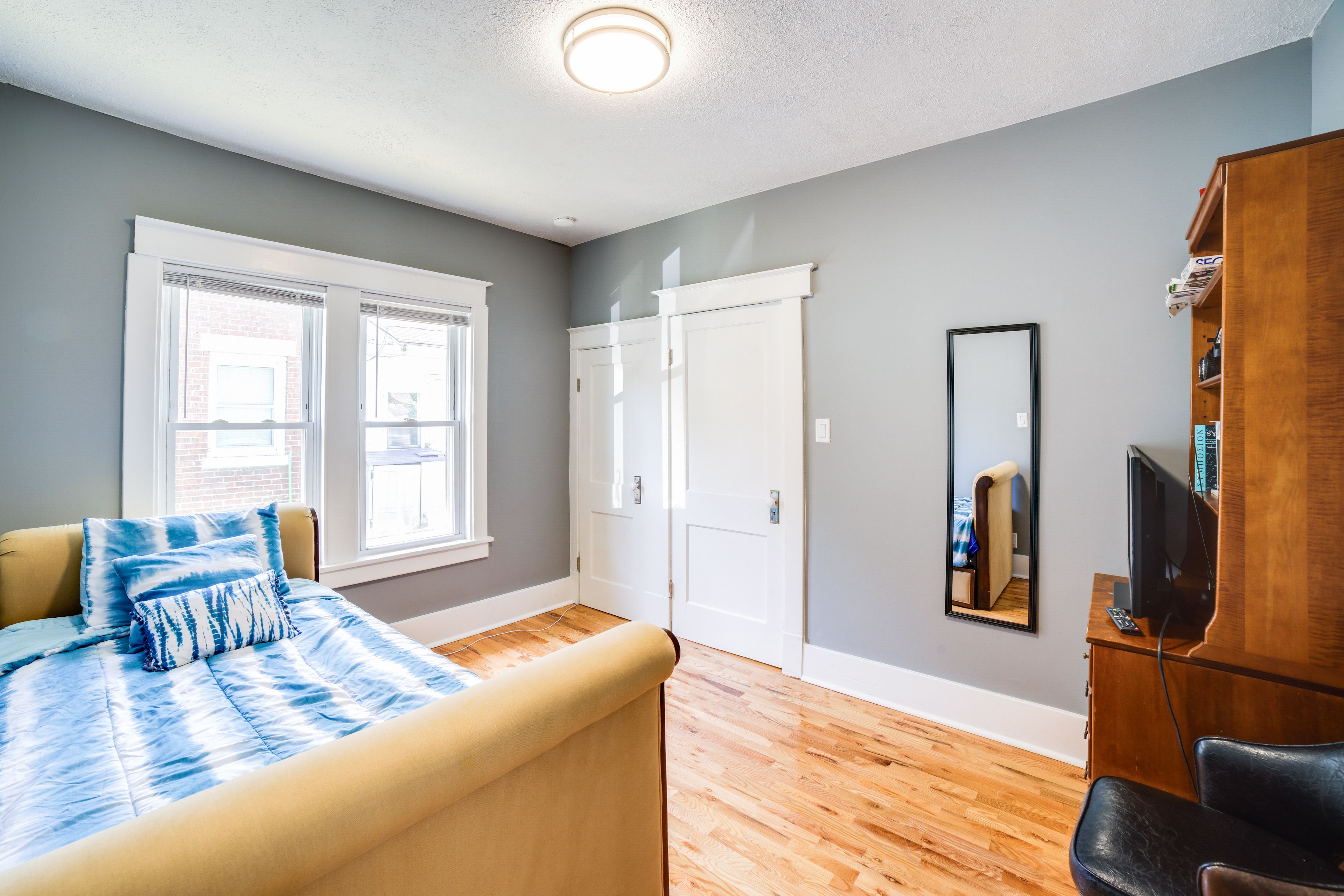 Bedroom 2 | Twin Bed w/ Twin Trundle | Smart TV