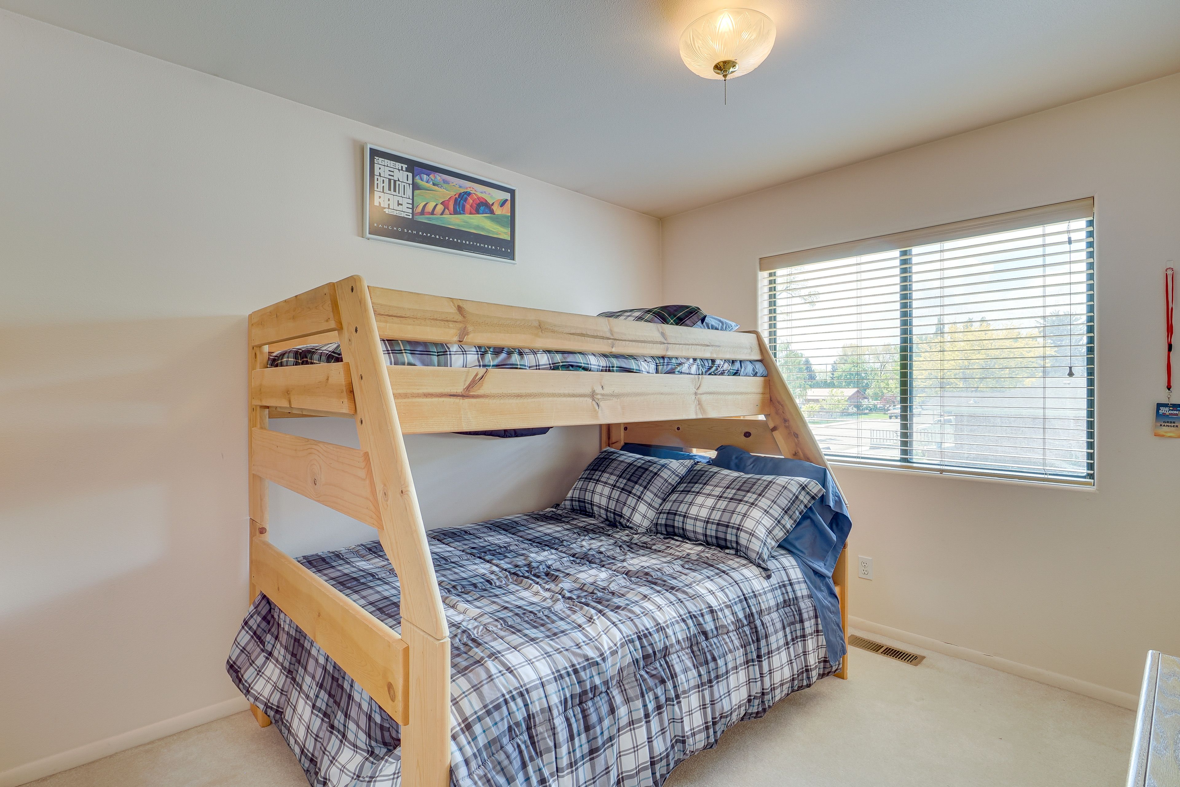 Bedroom 2 | 2nd Floor | Twin/Full Bunk Bed