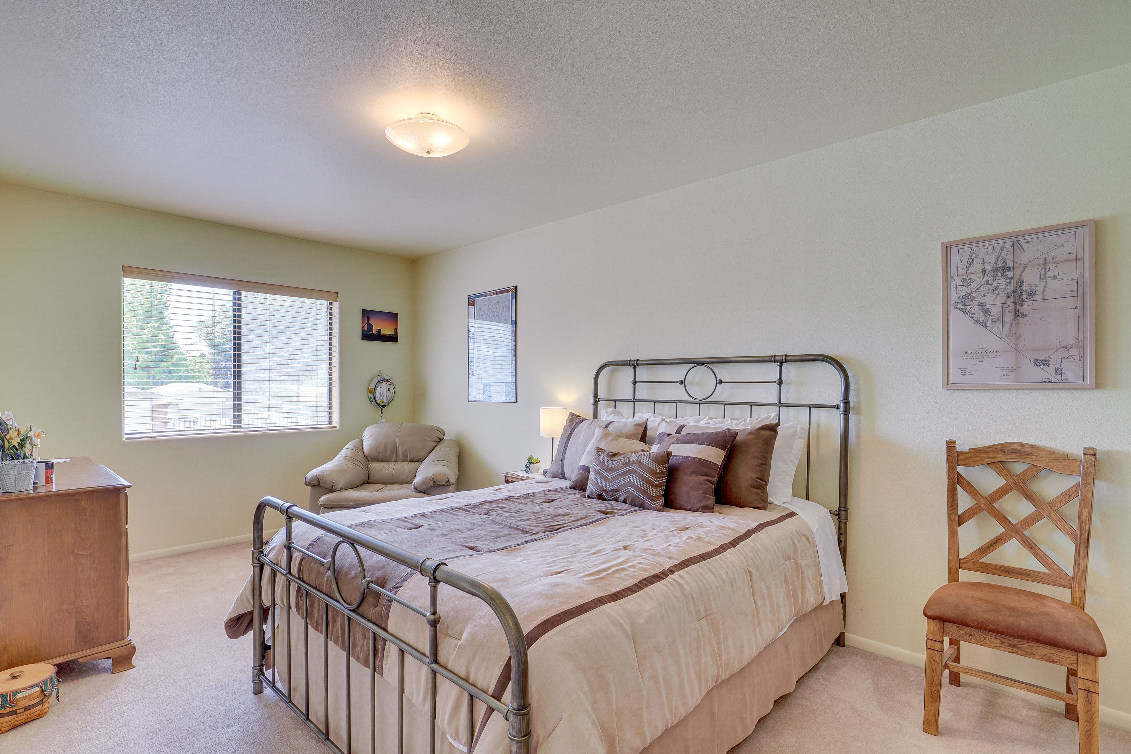 Bedroom 3 | 2nd Floor | Queen Bed