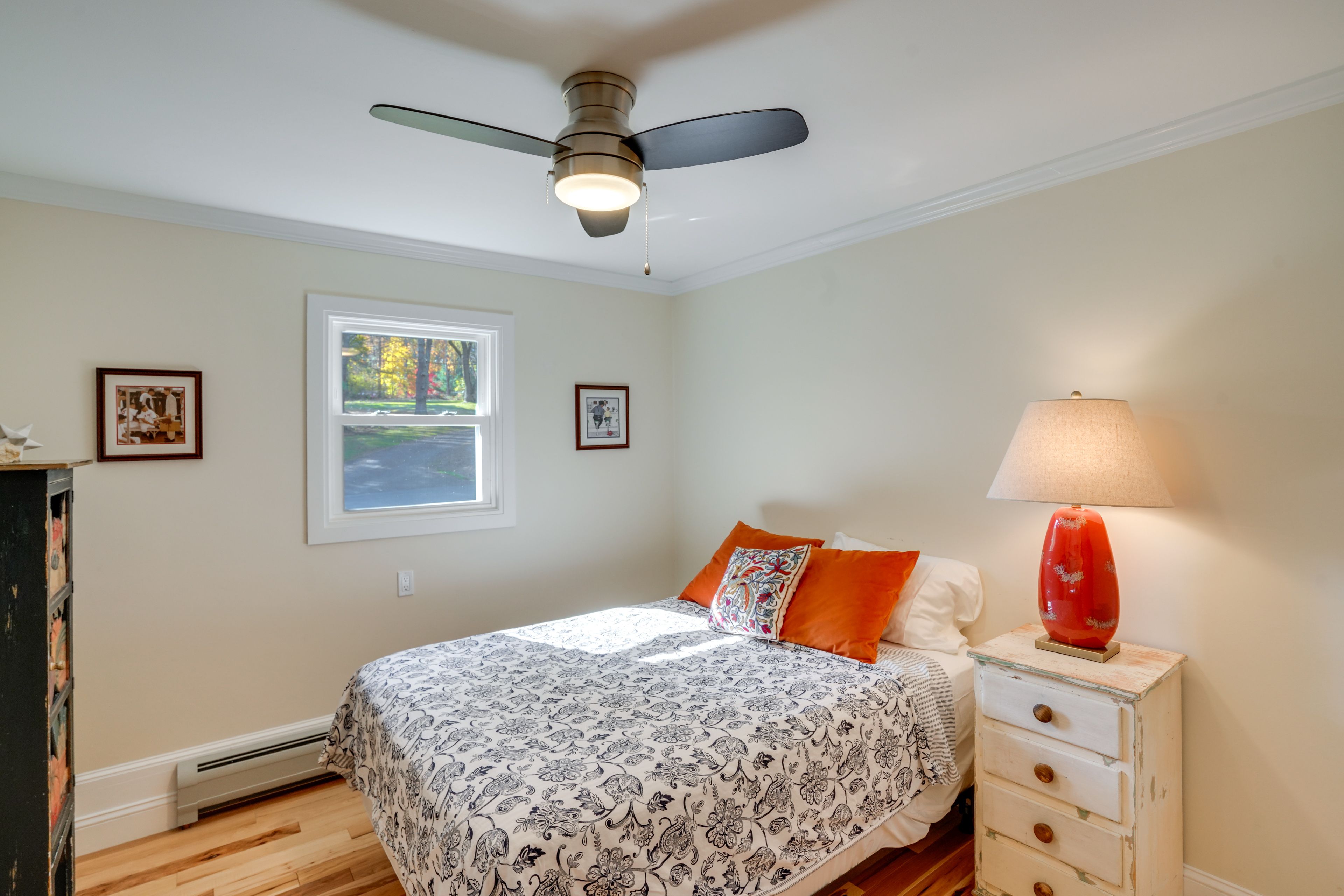 Bedroom 2 | Queen Bed
