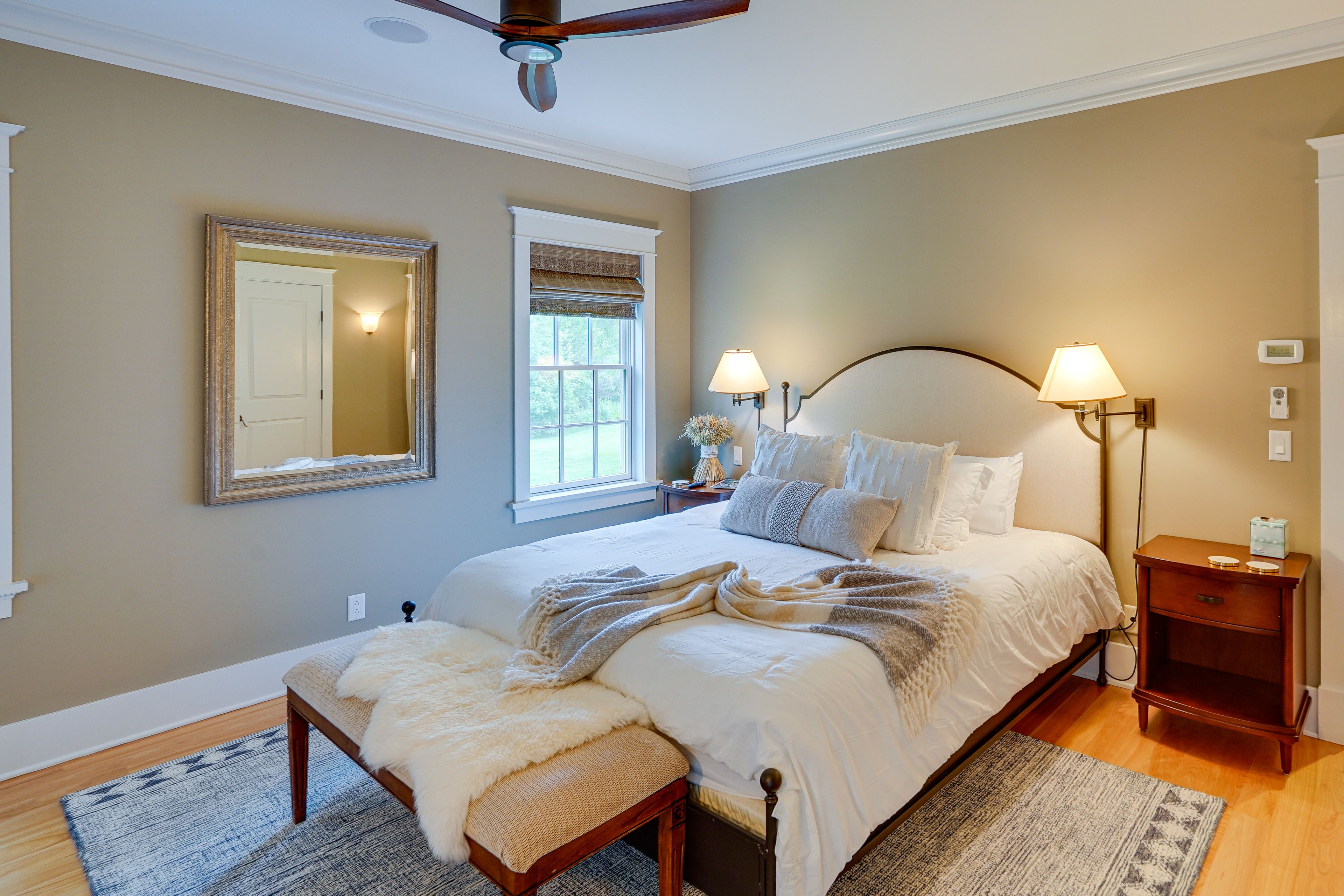 Bedroom 1 | King Bed | Linens Provided